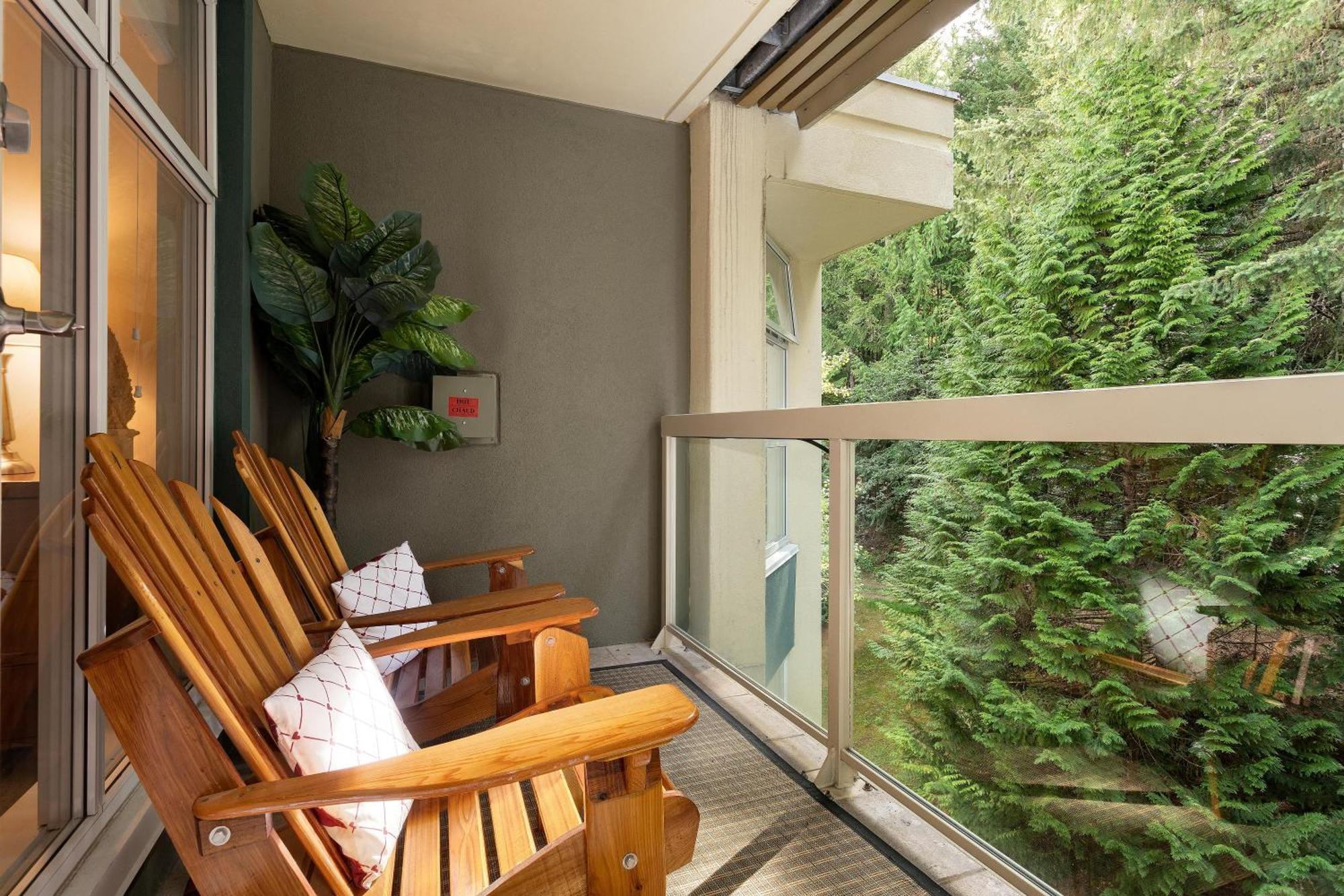 Woodrun 514 | Ski-in Ski-out W/ Pool, Hot Tub, Free Parking, Wifi & Laundry *