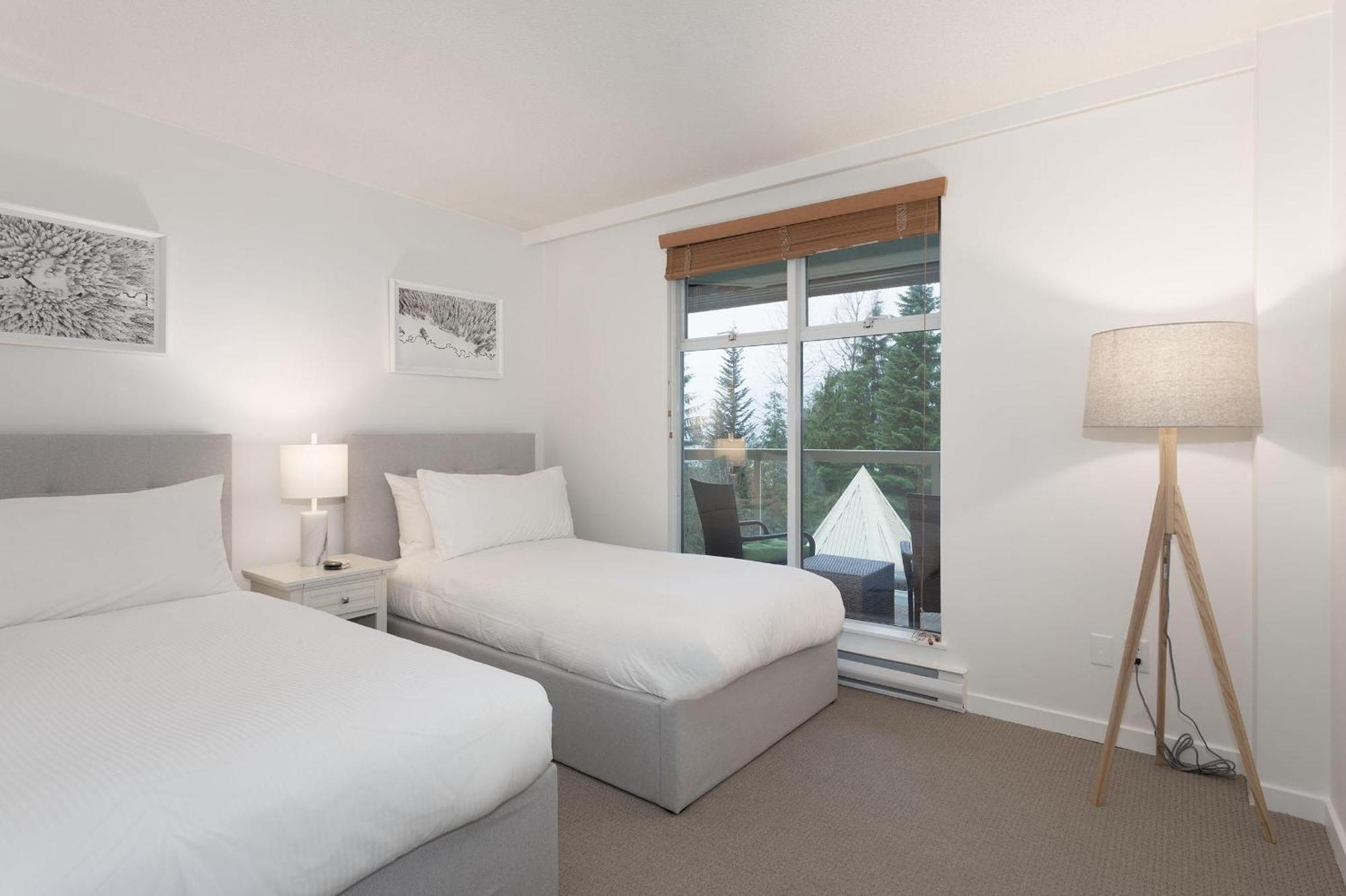 Holiday home Woodrun 417 | Ski-in Ski-out, Pool, Hot Tub, Free Parking Whistler