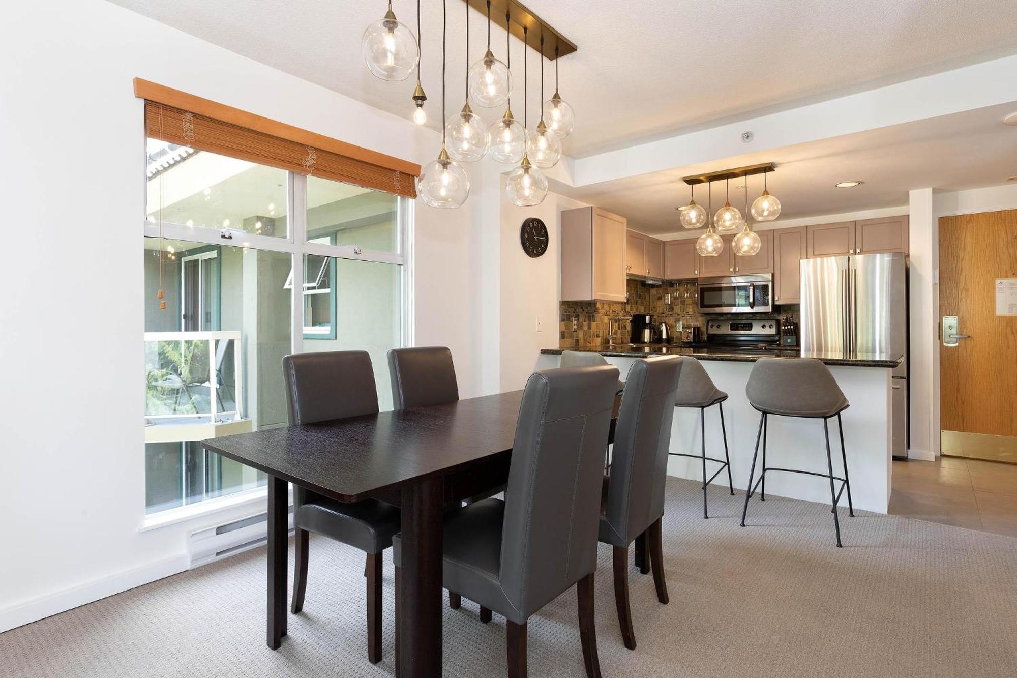 Woodrun 417 | Ski-in Ski-out, Pool, Hot Tub, Free Parking Holiday home