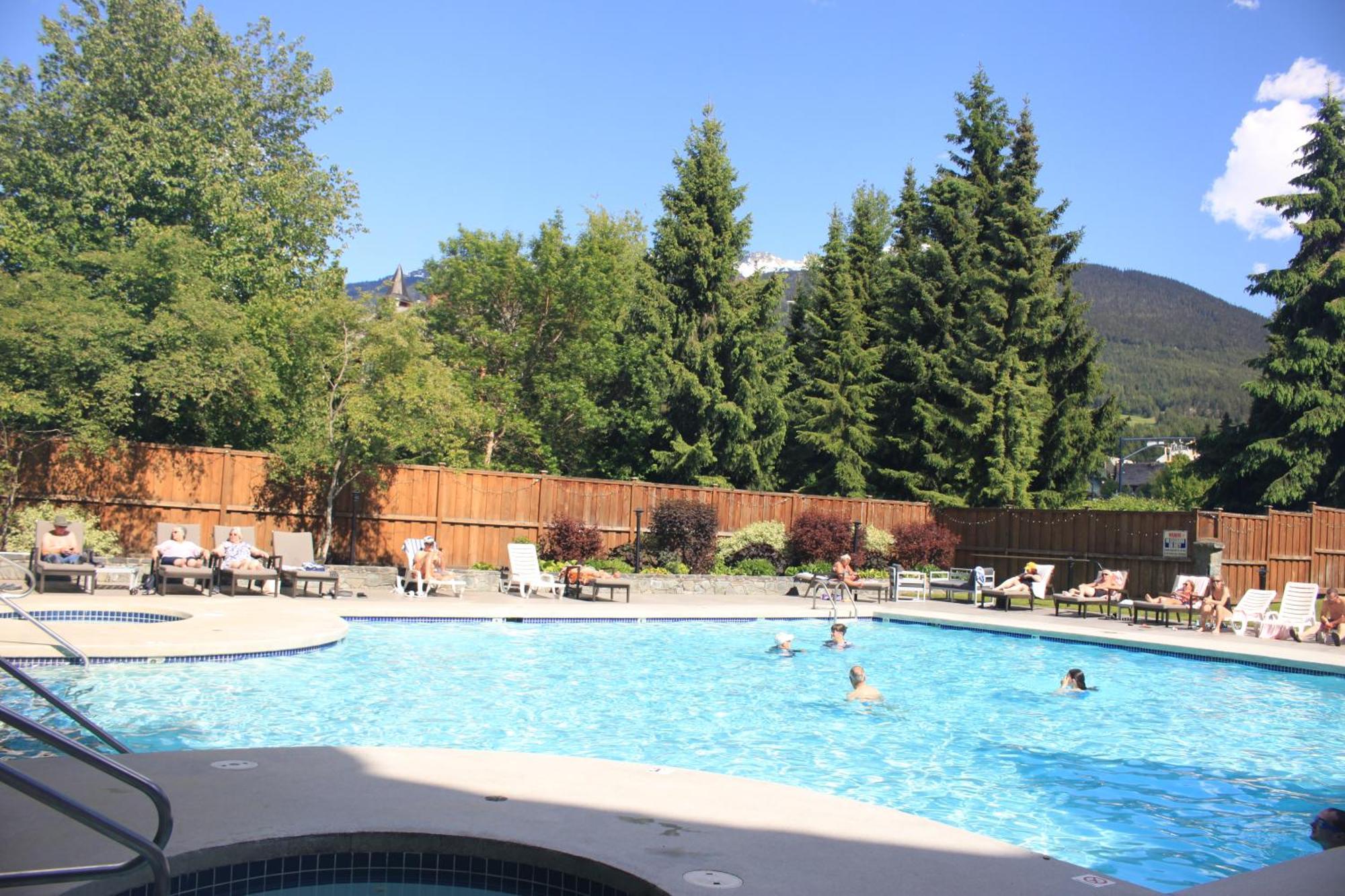 Hotel Cascade Lodge 2 Hot Tubs Pool Gym Sauna Parking 4*