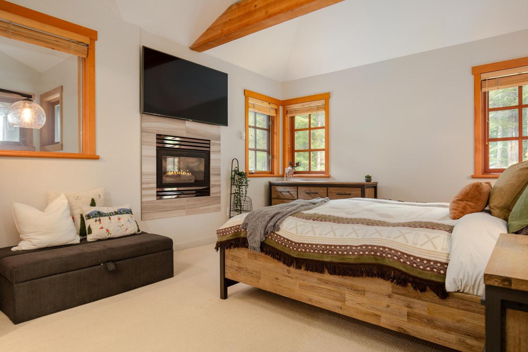 Luxury Mountain Retreat With Private Hot Tub By Harmony Holiday home