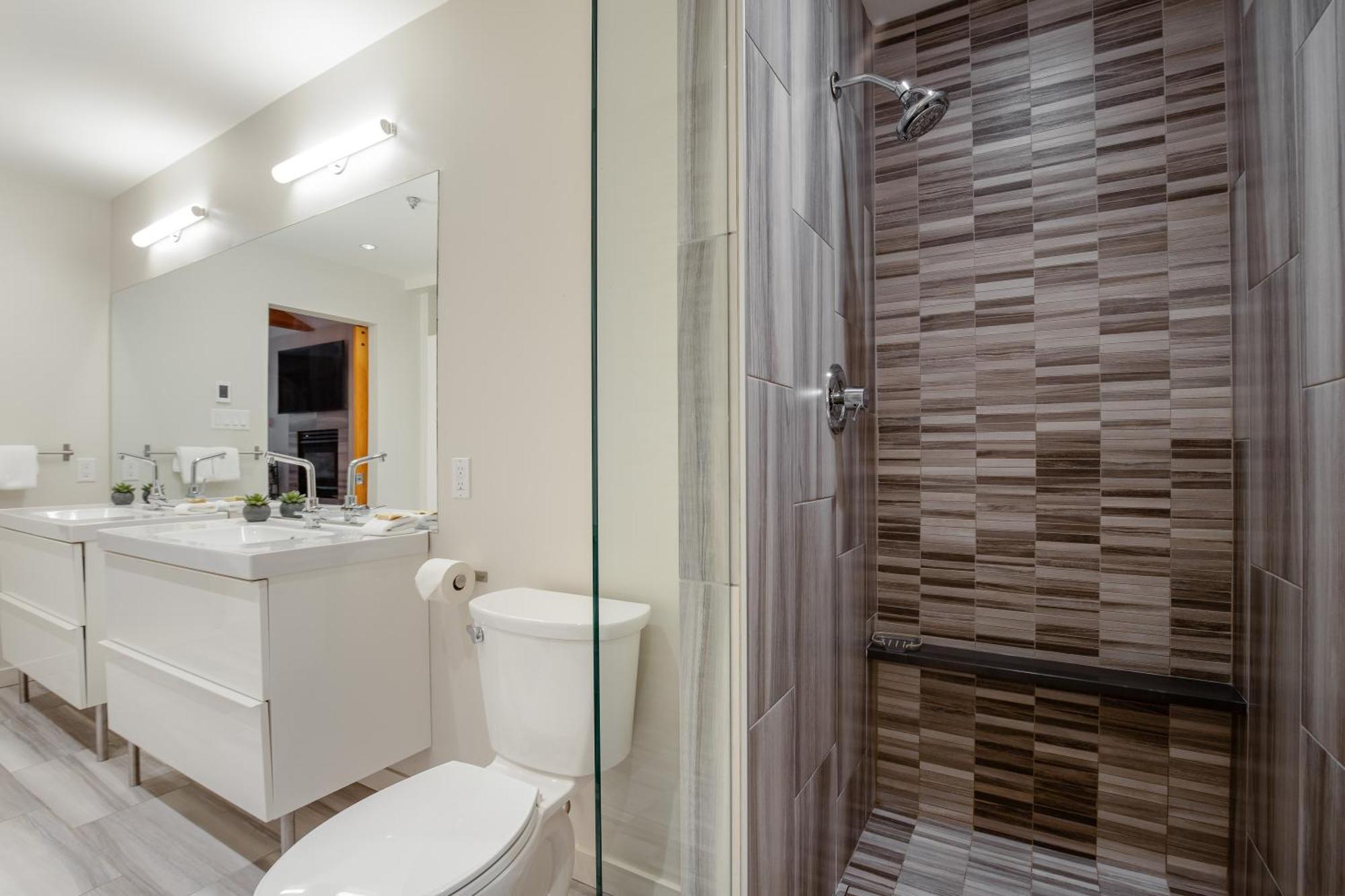 Holiday home Luxury Mountain Retreat With Private Hot Tub By Harmony *