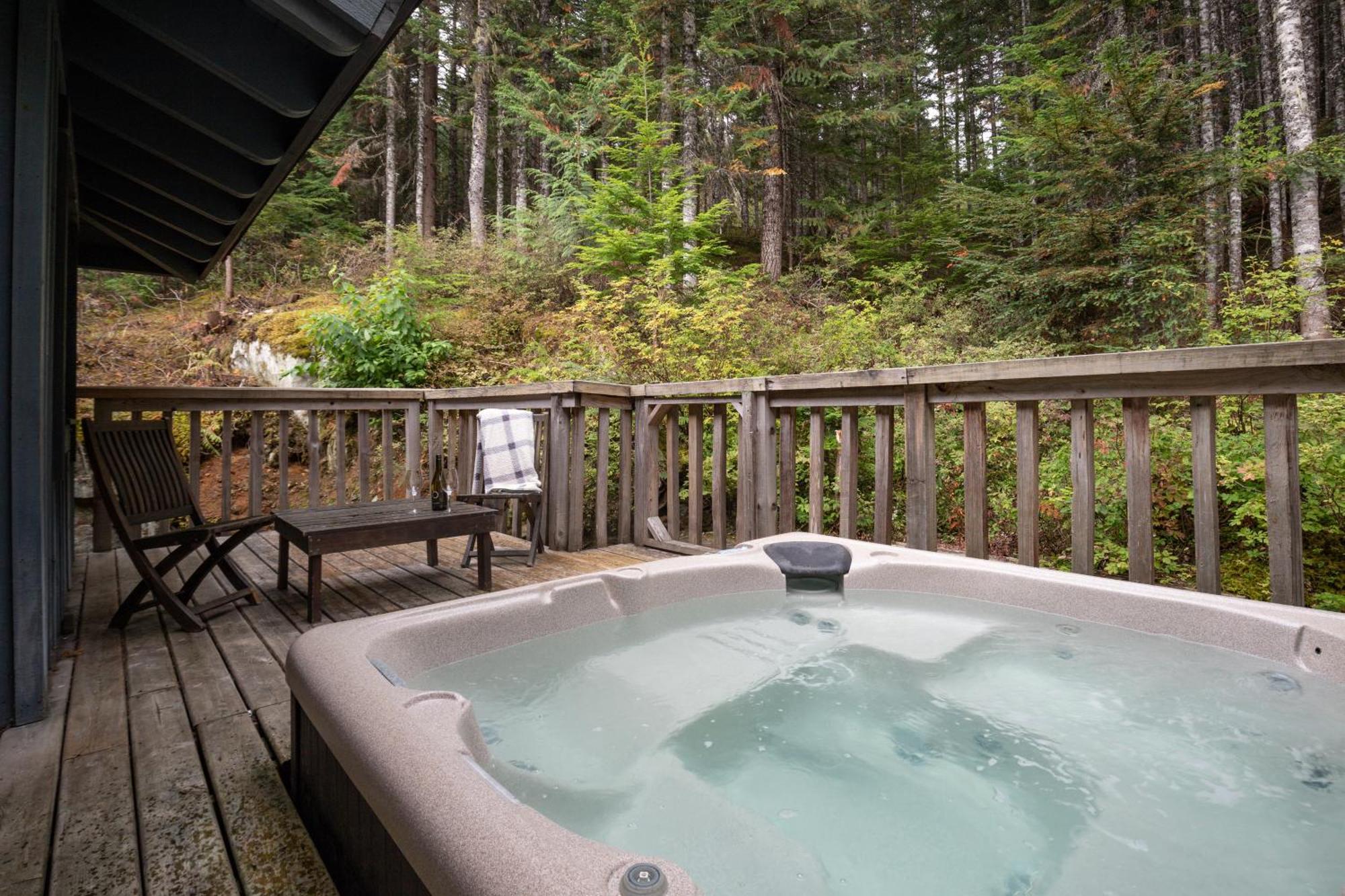 Holiday home Luxury Mountain Retreat With Private Hot Tub By Harmony Whistler