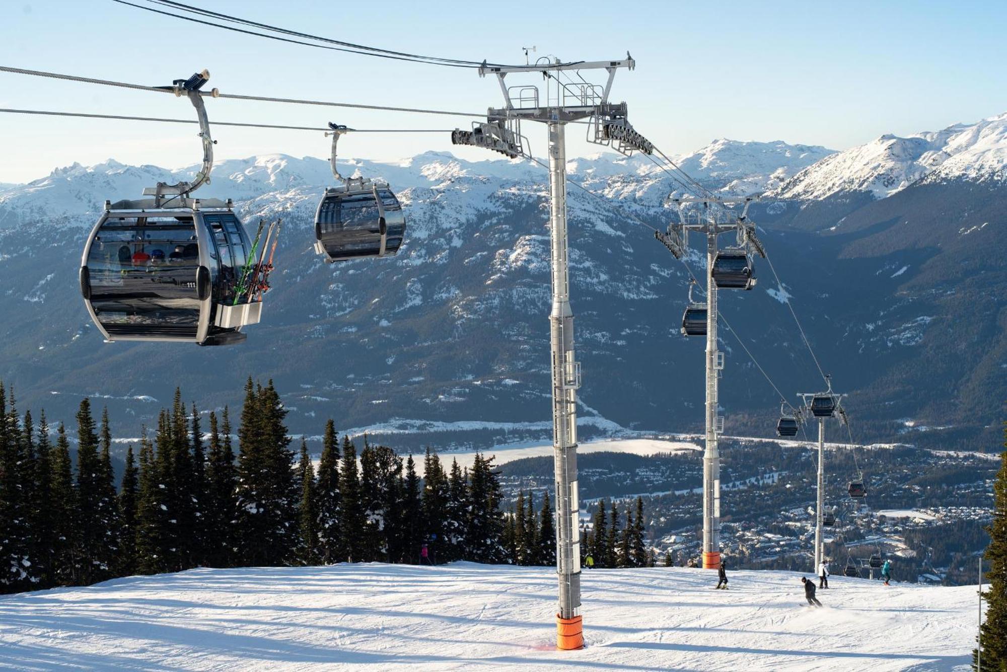 Holiday home Cedar Creek B | Ski-in, Ski-out Townhome, Private Hot Tub, Walk To Village, Free Village Shuttle