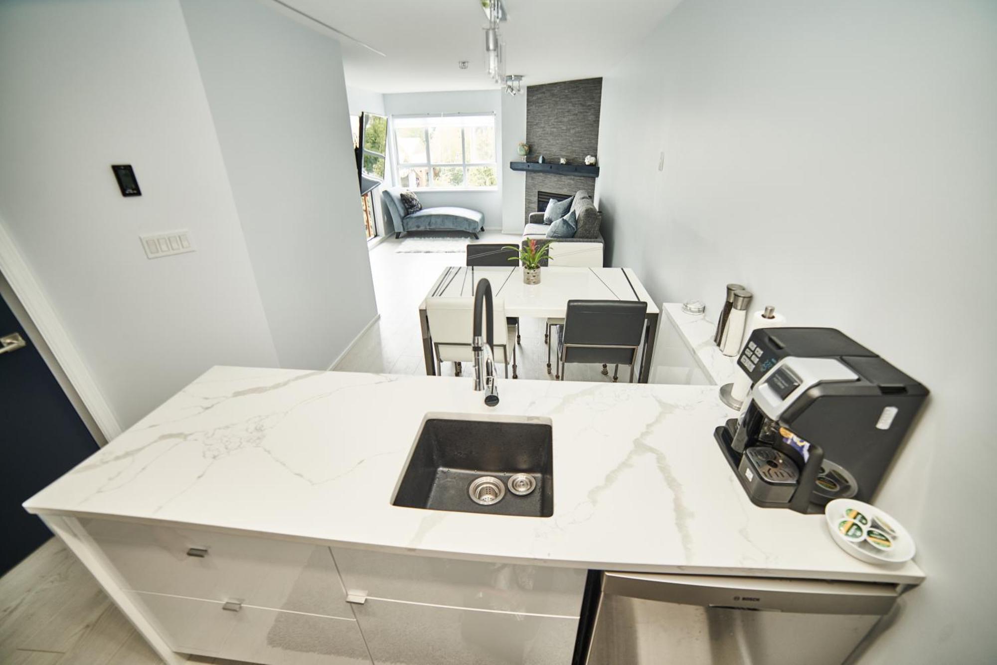 Apartment Upscale Modern