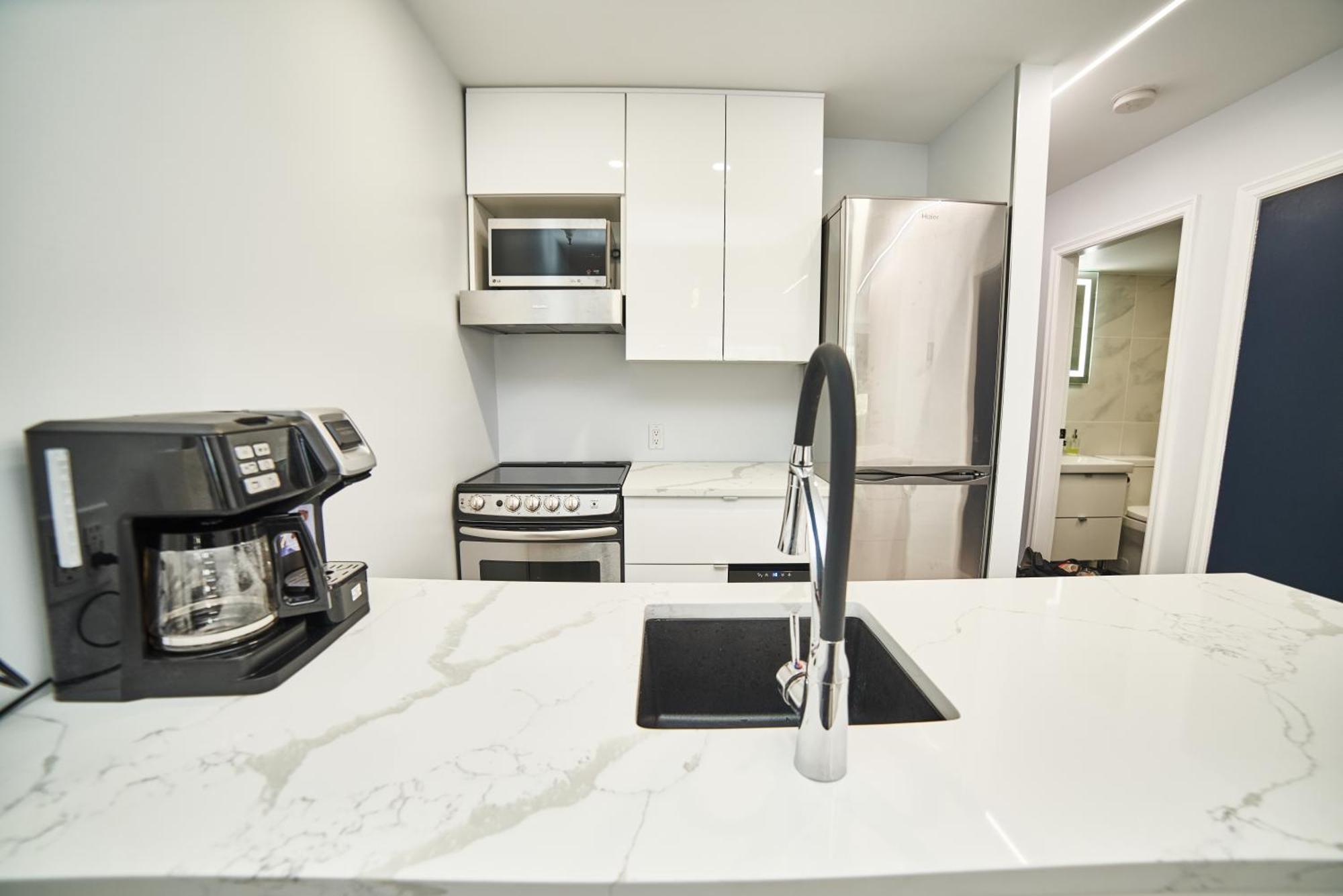 Apartment Upscale Modern Whistler