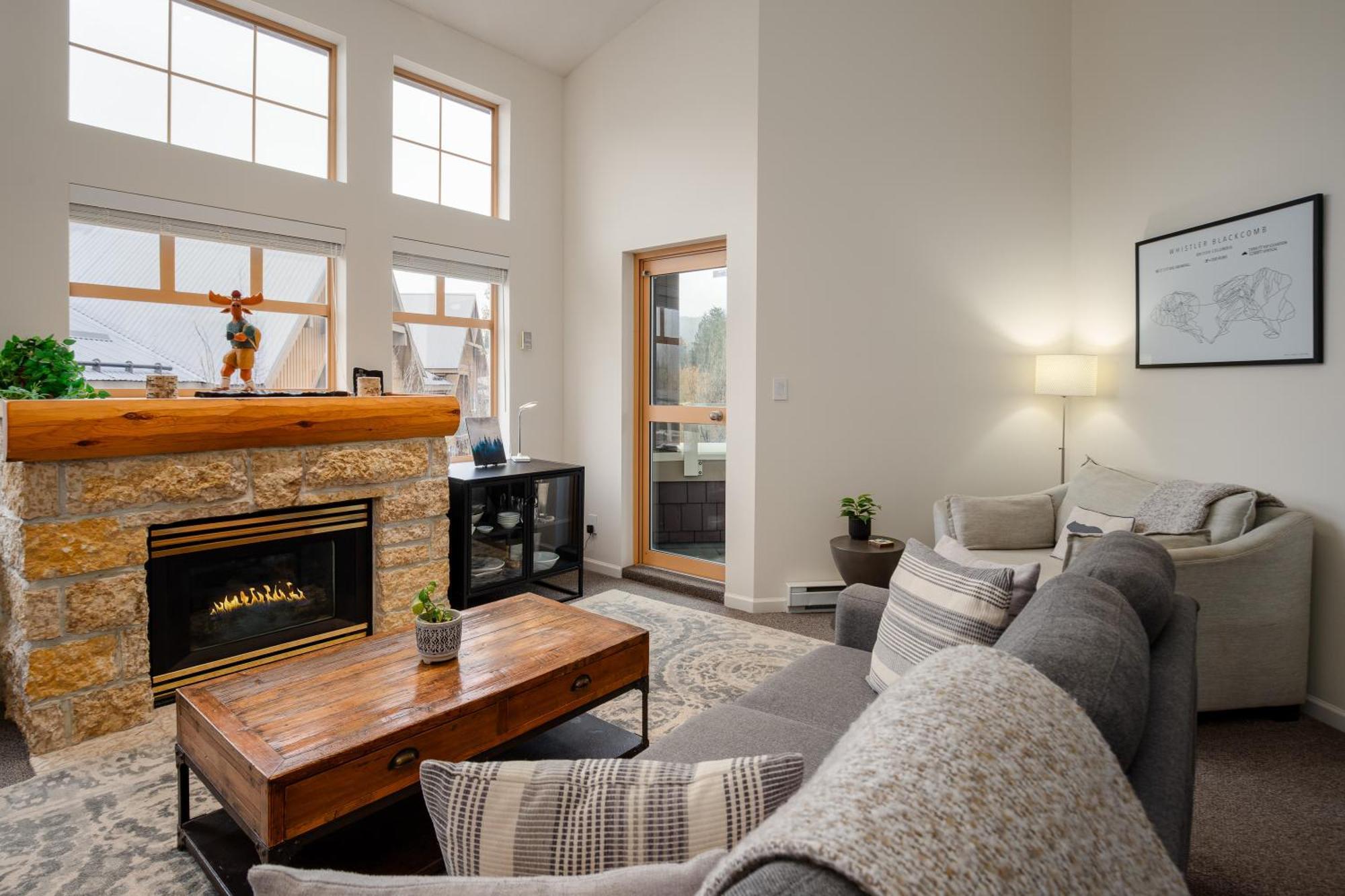 Olympic Plaza Views With Pool And Hot Tub By Harmony Holiday home