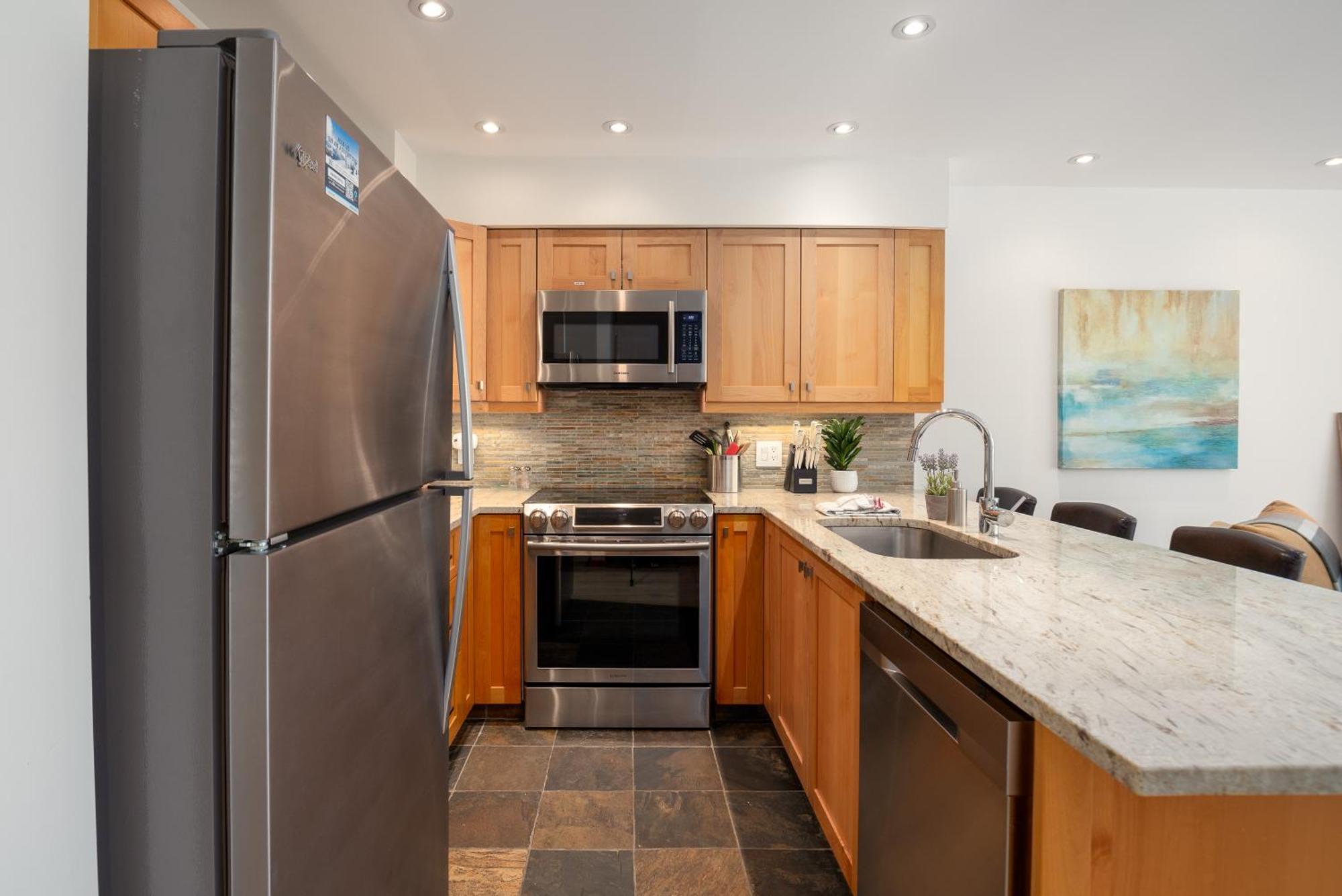 In Out 3br Townhome In Creekside By Harmony * Whistler