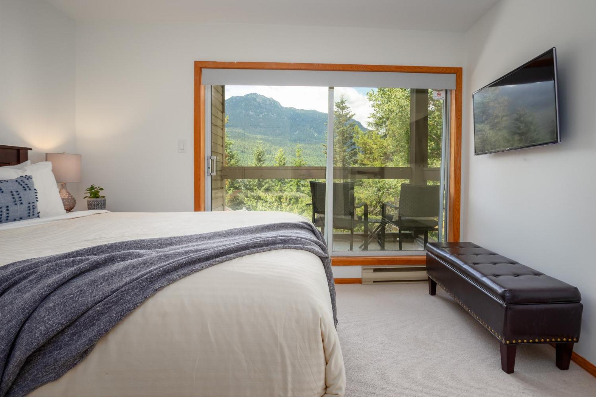 In Out 3br Townhome In Creekside By Harmony *