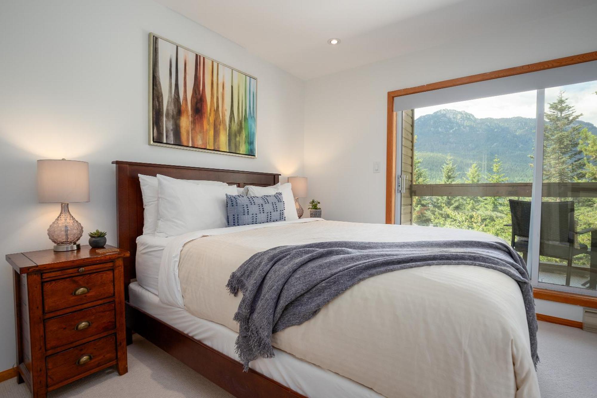 In Out 3br Townhome In Creekside By Harmony Holiday home Whistler