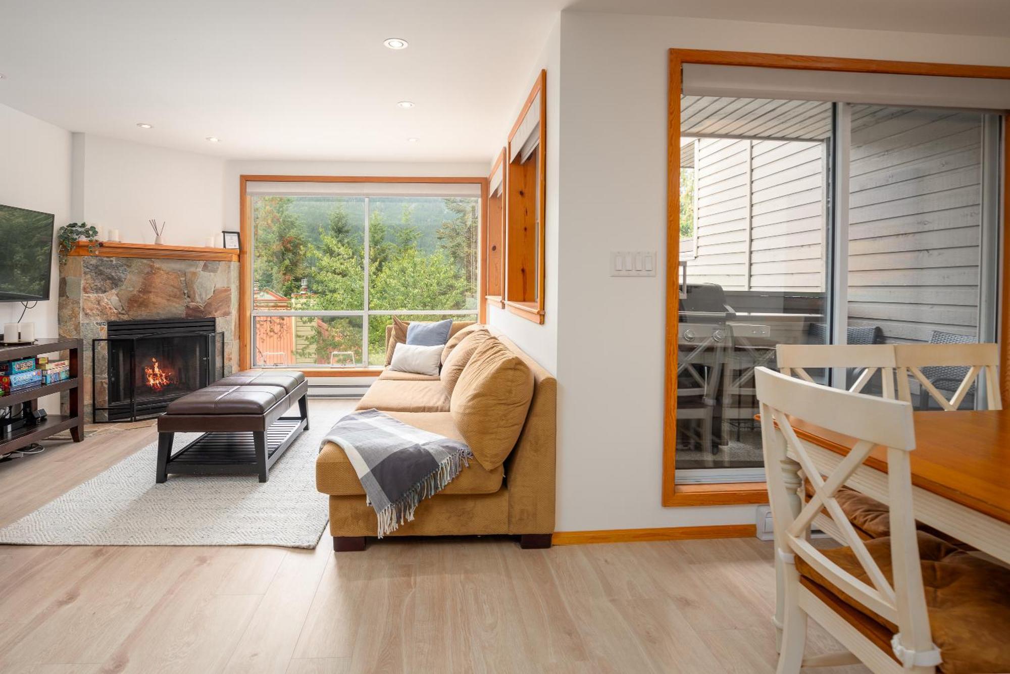 In Out 3br Townhome In Creekside By Harmony * Whistler