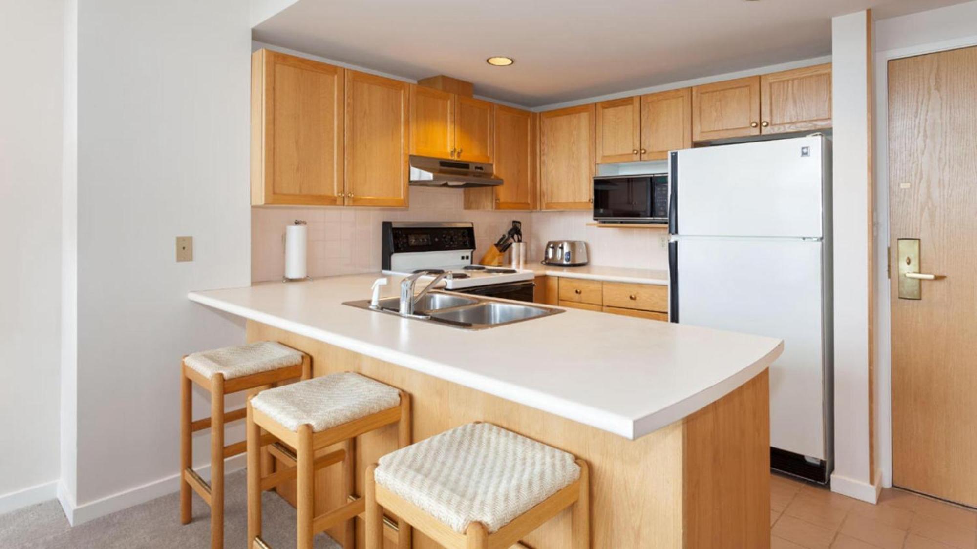 Woodrun 517 | Large Ski-in Ski-out By Upper Village W/ Mountain Views & Shared Hot Tub Whistler