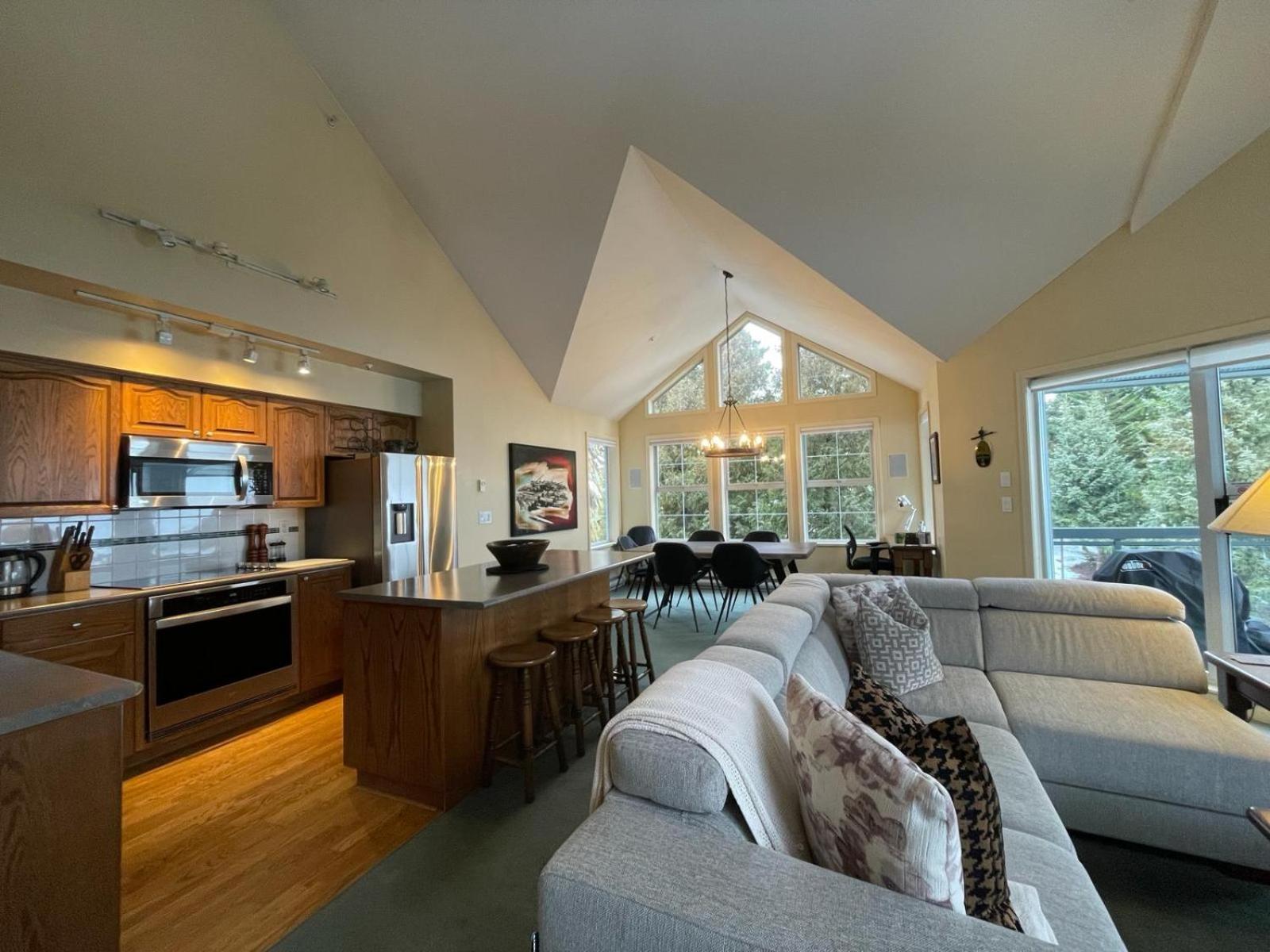 Floor With Mountain Views By Harmony Holiday home *