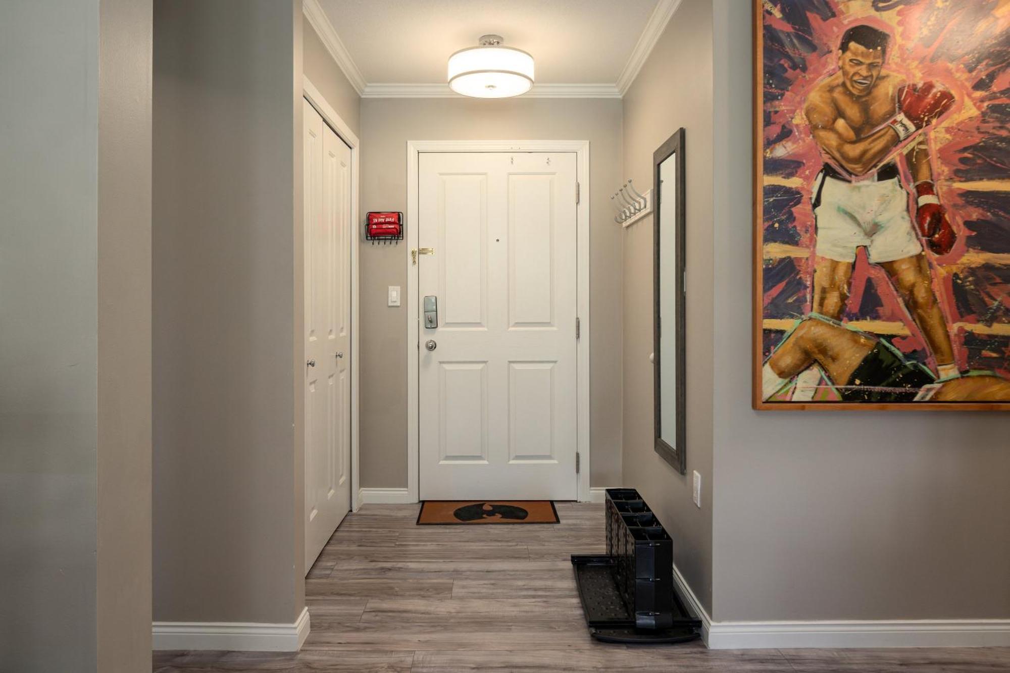 2br - Located In Beautifully Acclaimed Nicklaus North Golf Clubhouse Whistler