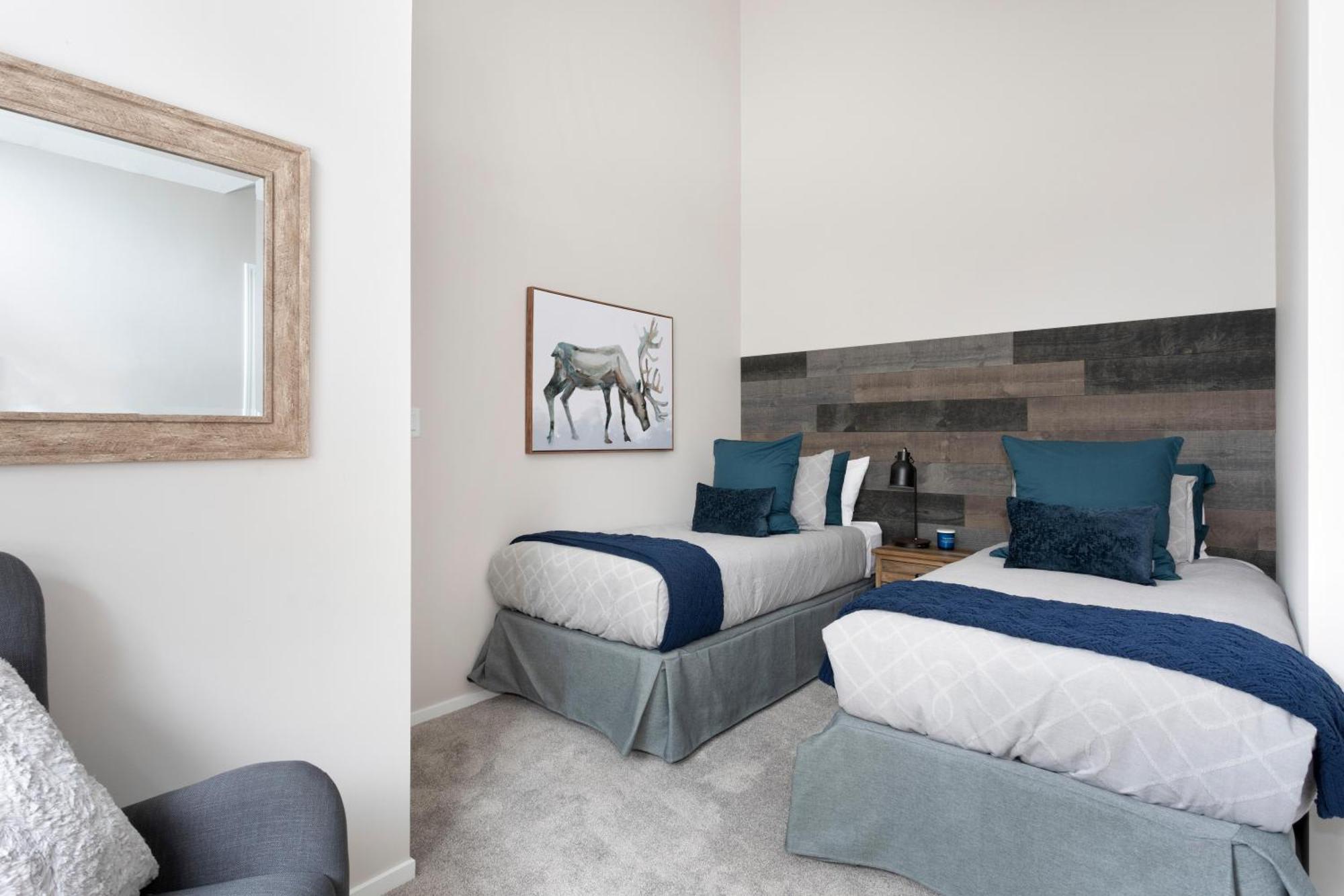 Stoneridge 32 | Spacious Townhome W/ Access, Private Hot Tub & Covered Parking Holiday home