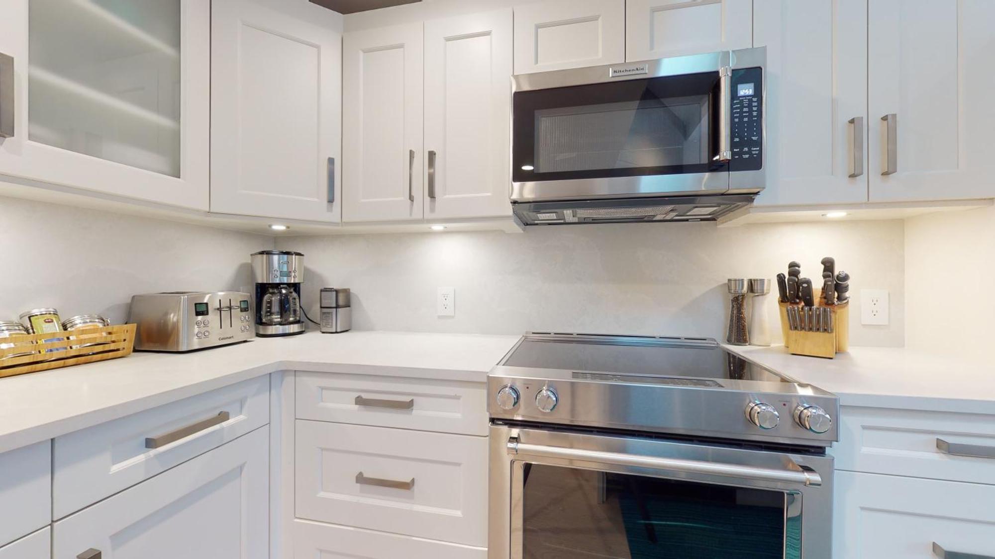 Telemark 25 Ski-in Ski-out Access Steps To Ski Lifts Renovated Townhome Whistler