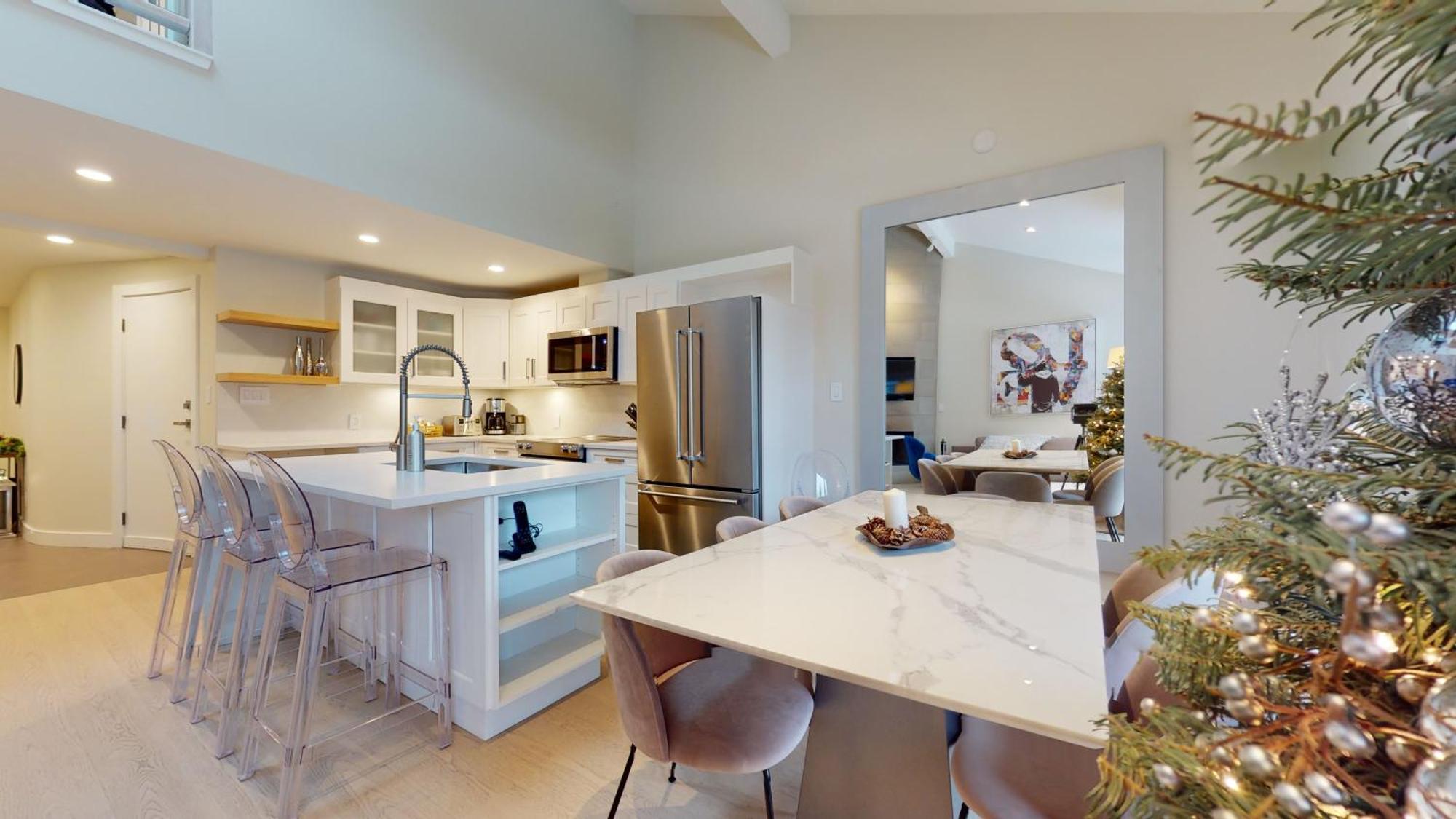 Telemark 25 Ski-in Ski-out Access Steps To Ski Lifts Renovated Townhome Whistler
