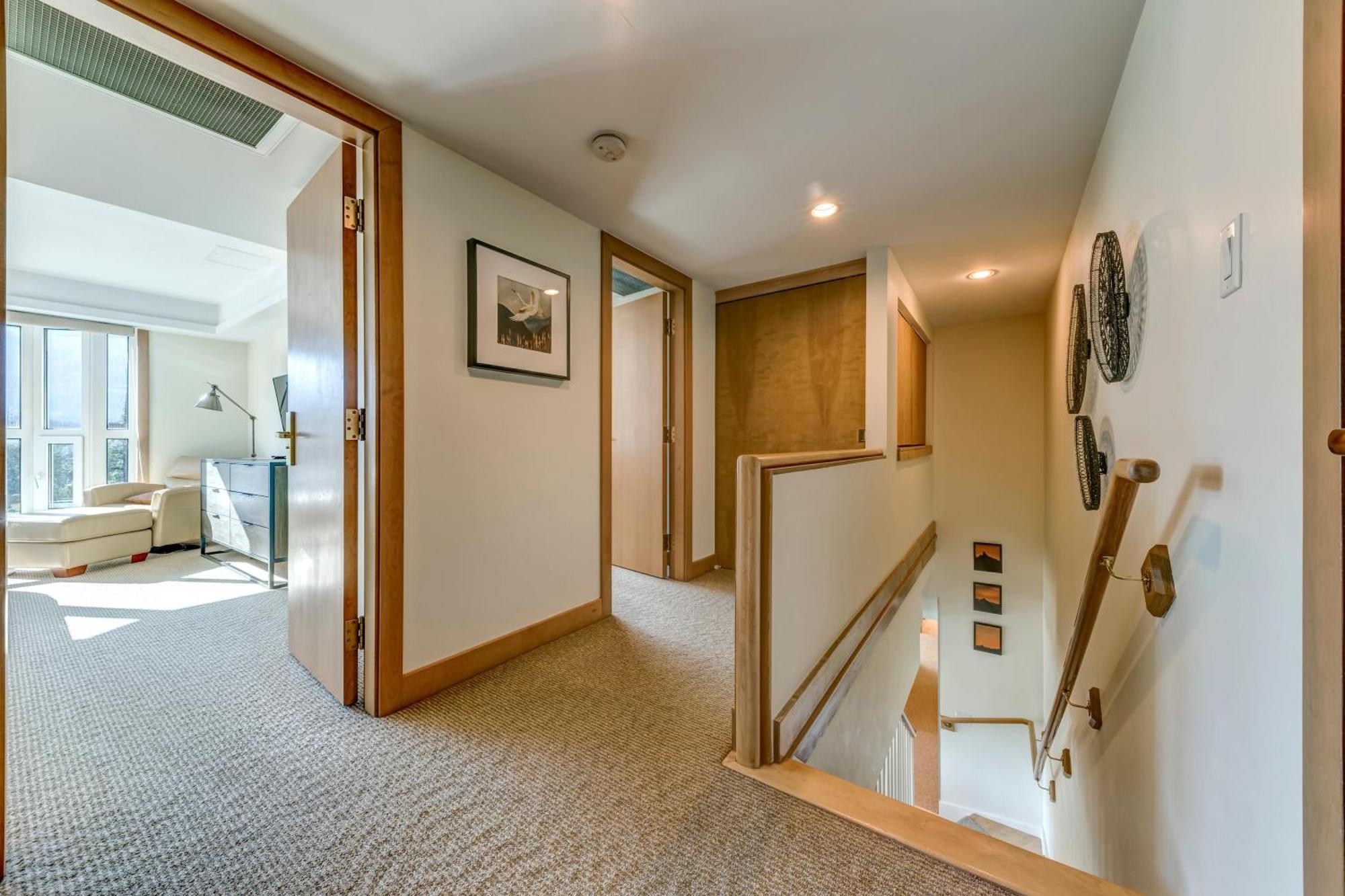 Le Chamois 504 - Upper Village Whistler