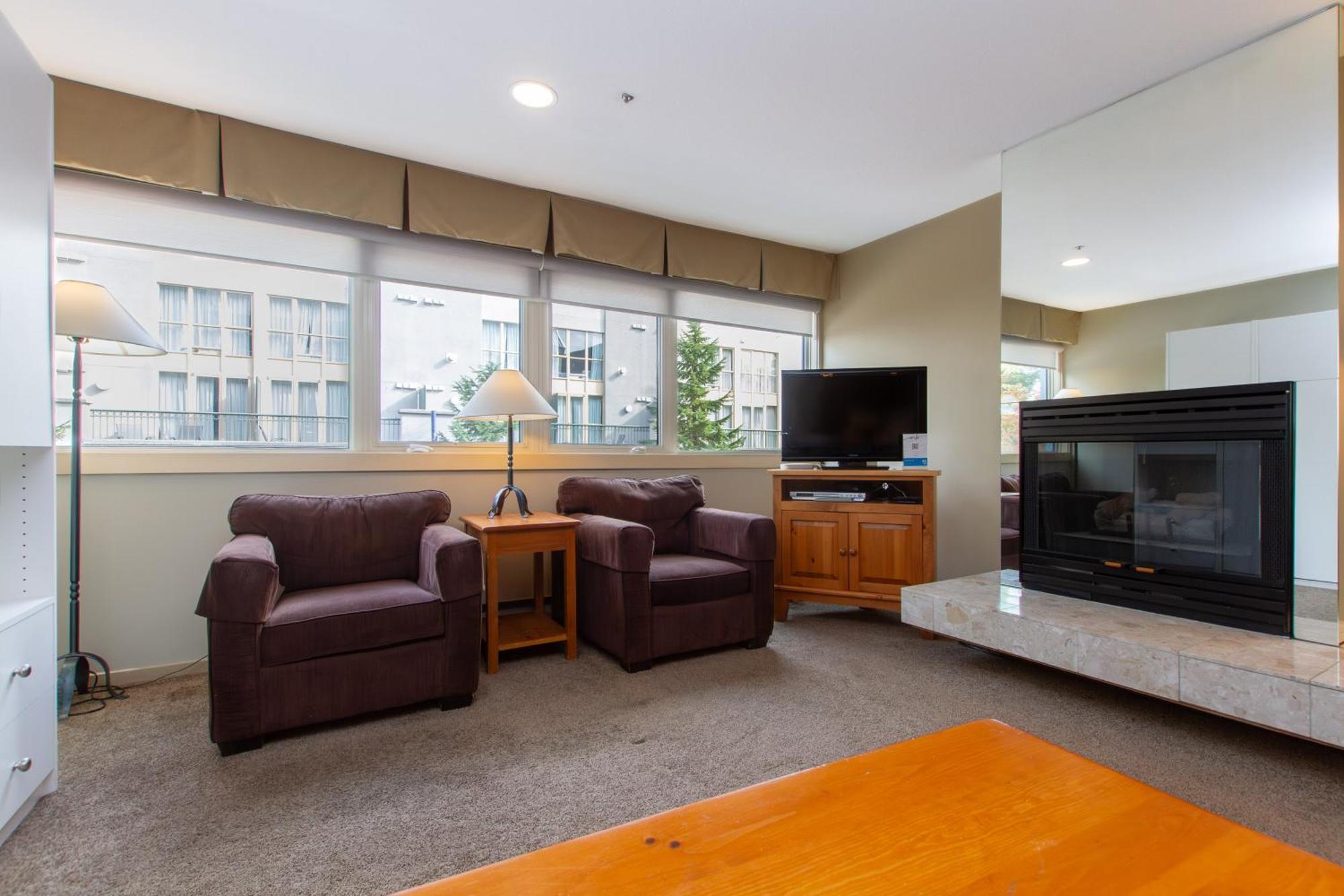 Village Gate House By Whiski Jack Apartment Whistler