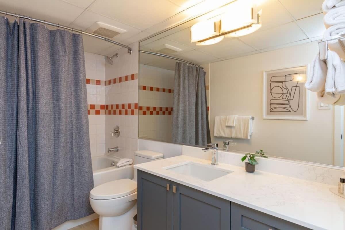 Renovated 2Bed-2Bath In Village With Pool, Hot Tub, And Sauna * Whistler
