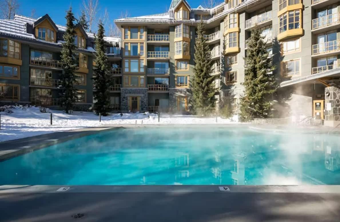 Renovated 2Bed-2Bath In Village With Pool, Hot Tub, And Sauna Holiday home *