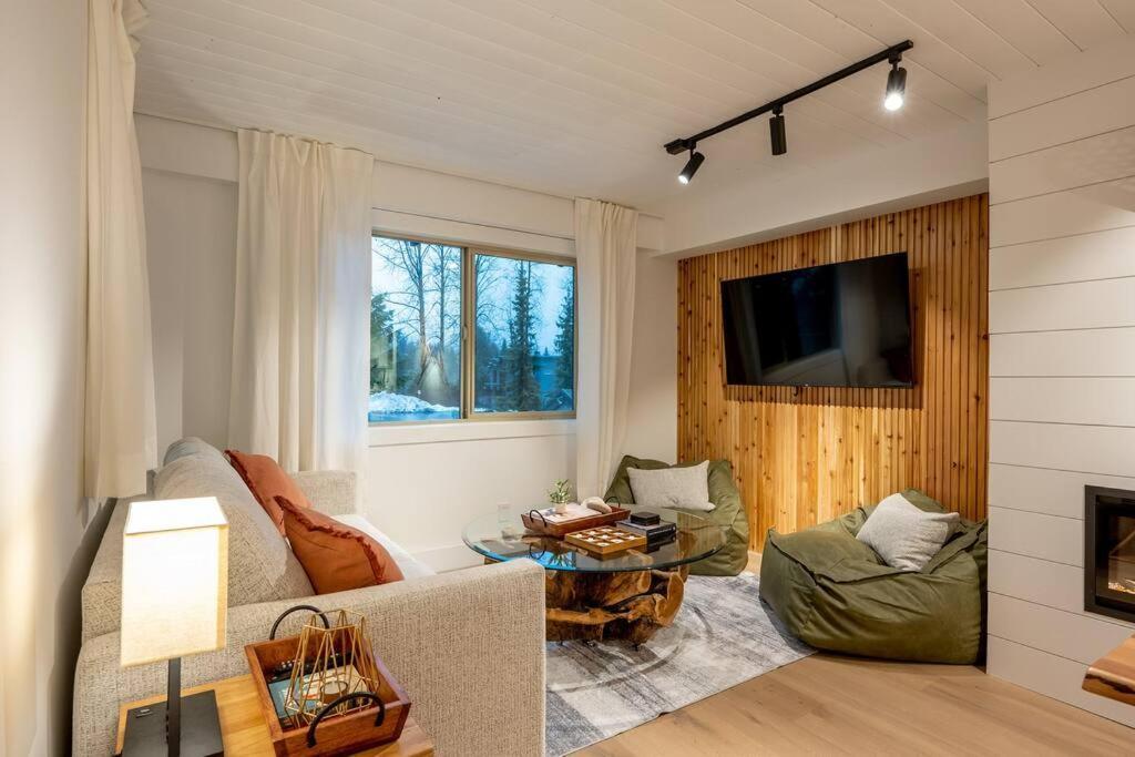 Powder & Pines Luxury