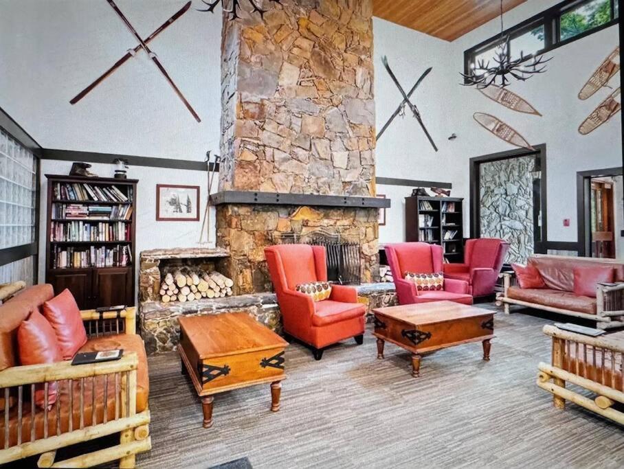 Powder & Pines Luxury