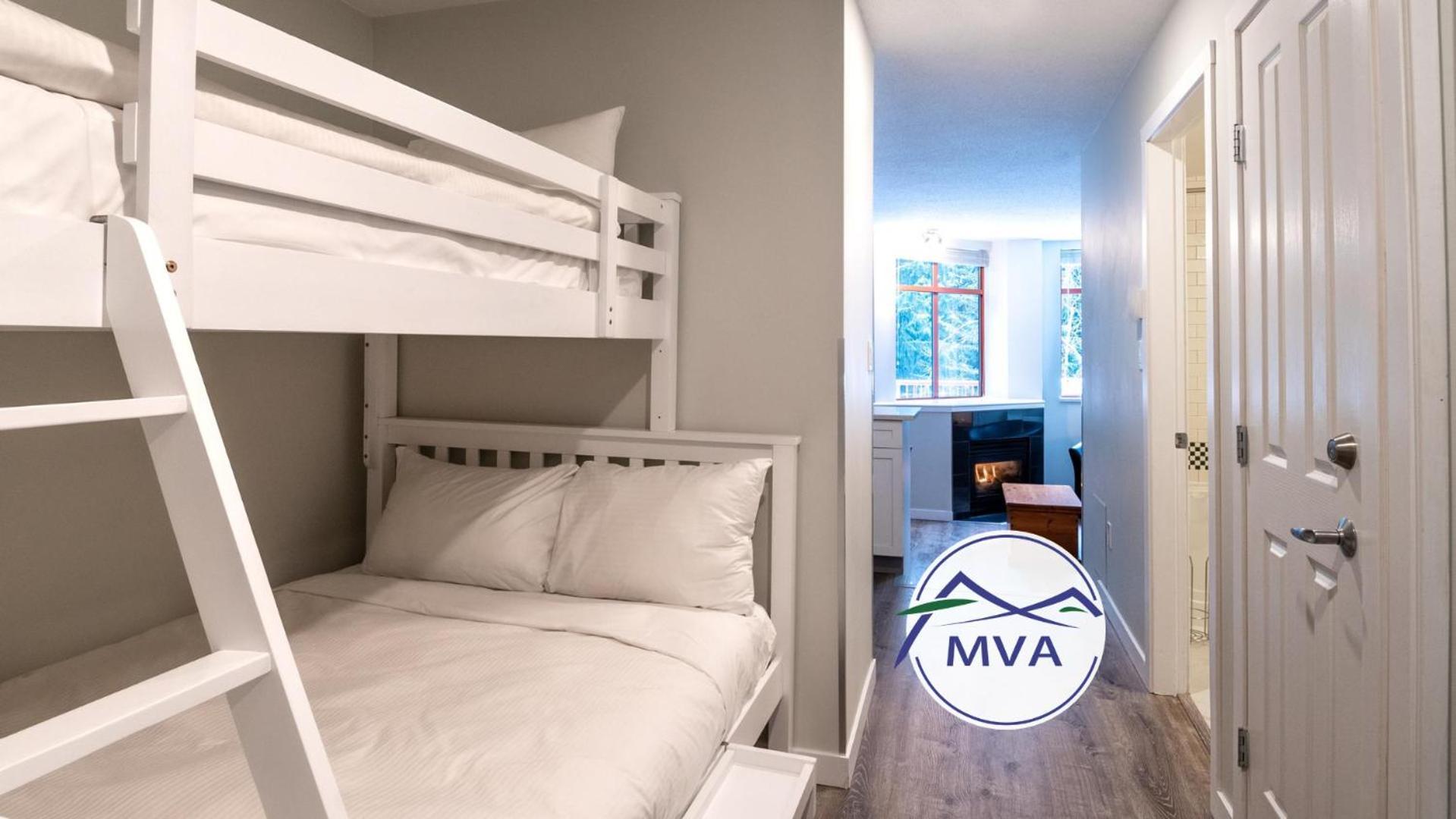 Alpenglow Family With Bed By Mva Apartment