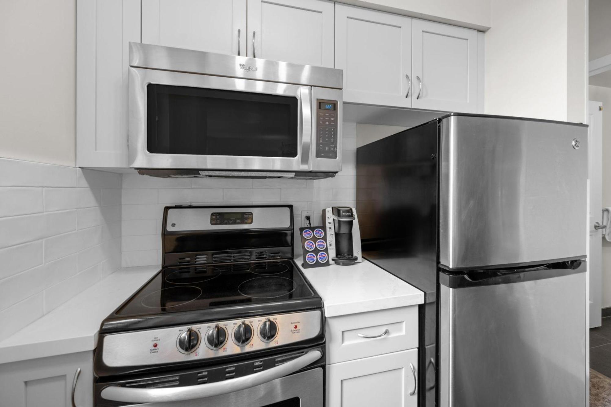 Alpenglow Two Bedroom With Private Hot Tub By Mva Apartment *