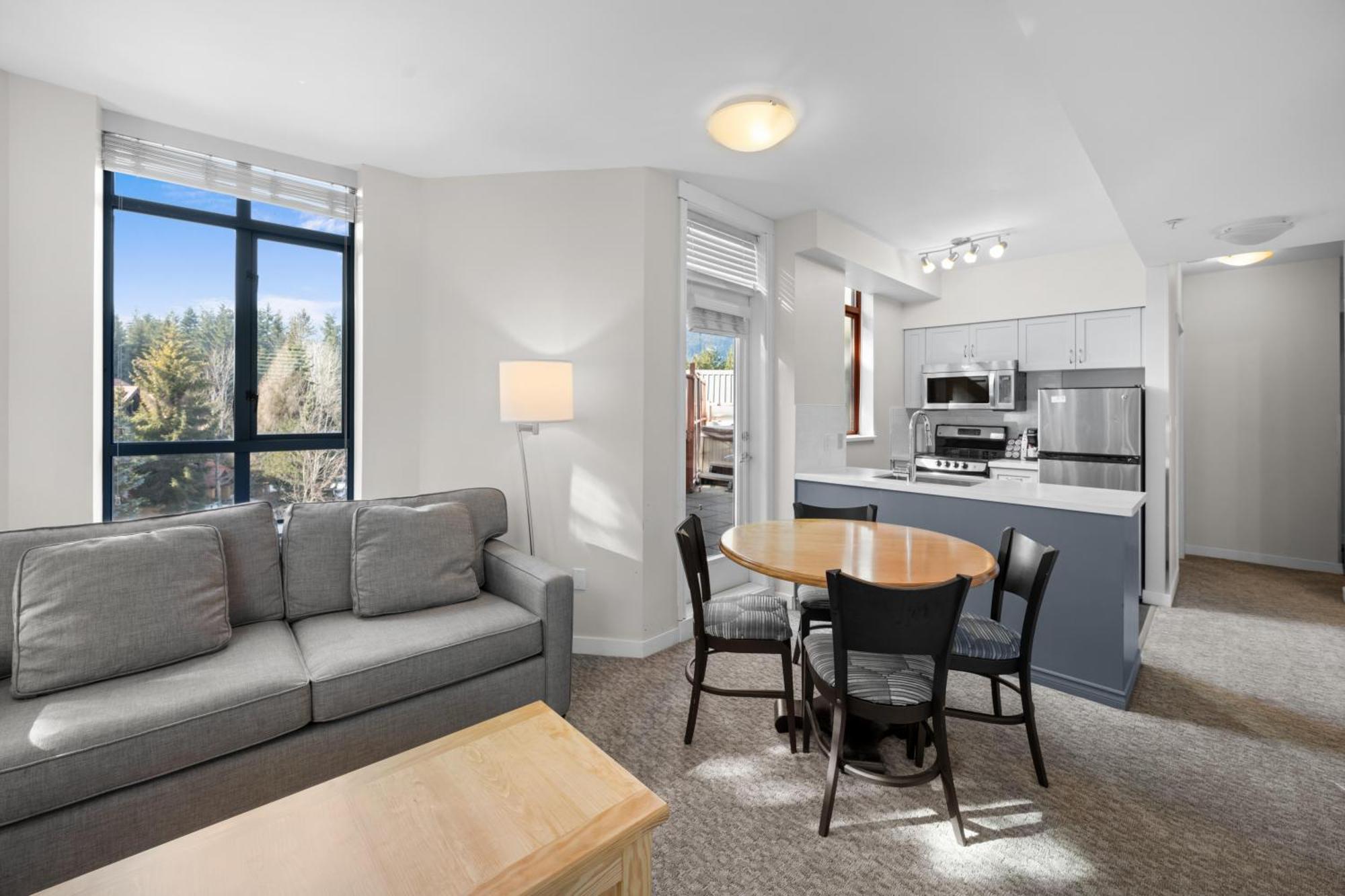 Alpenglow Two Bedroom With Private Hot Tub By Mva Apartment