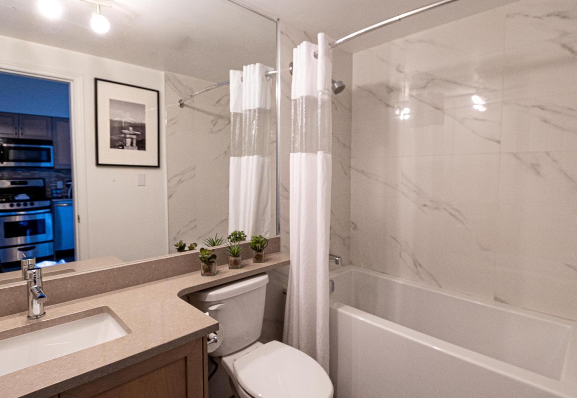 Alpenglow Fika One Bedroom By Mva Holiday home Whistler