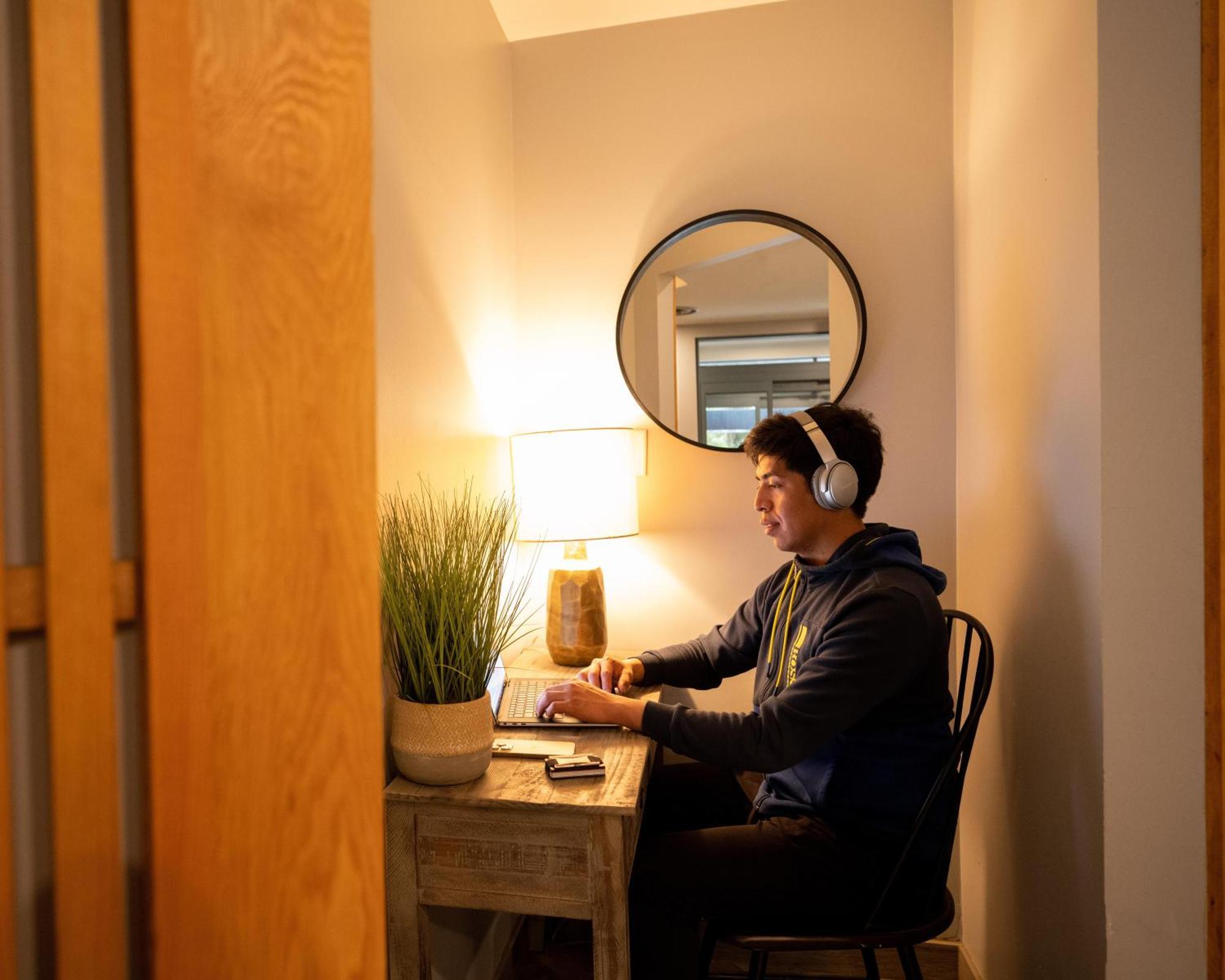 Alpenglow Fika One Bedroom By Mva Whistler
