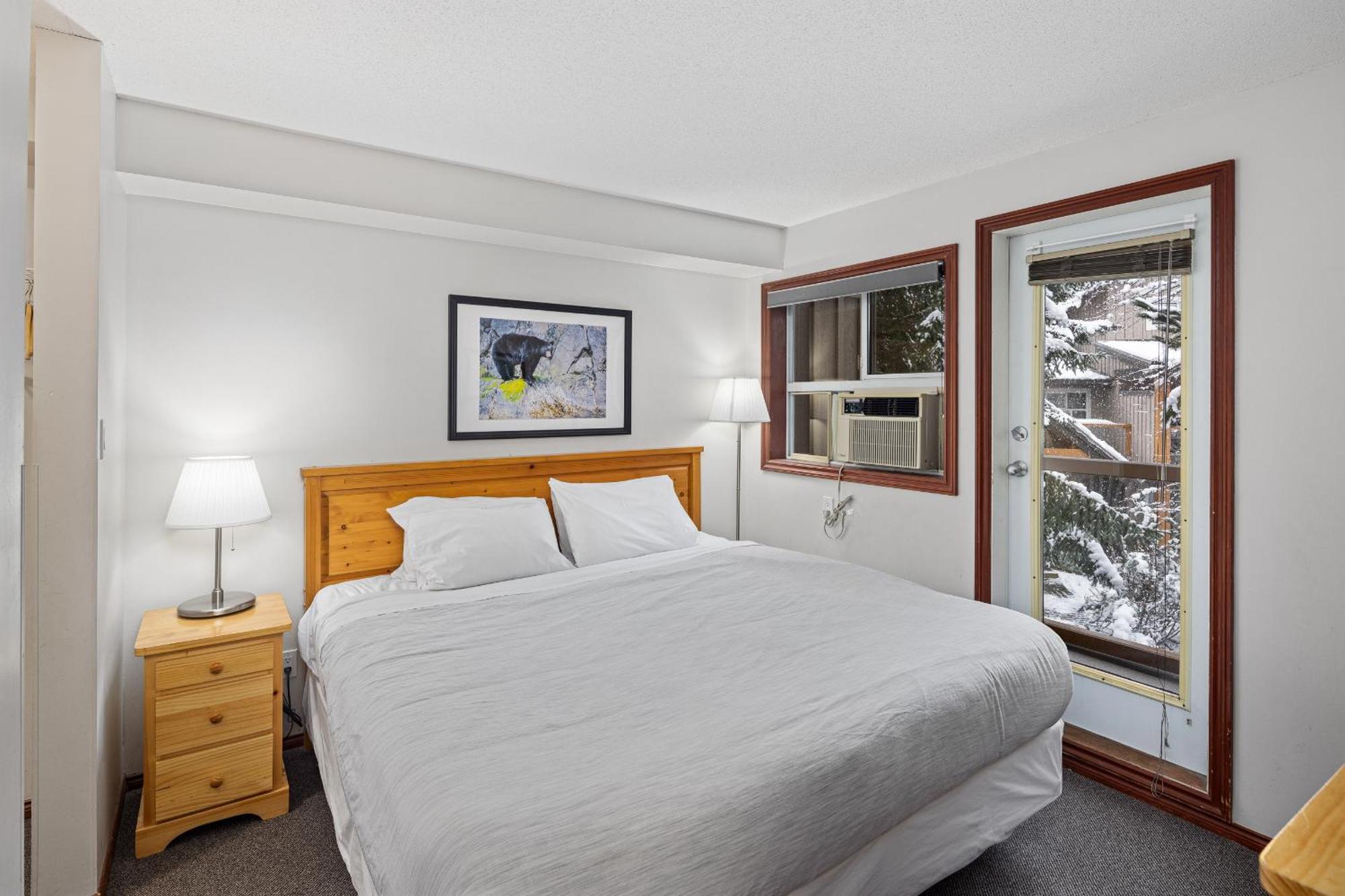 Glaciers Reach By Allseason Vacation * Whistler