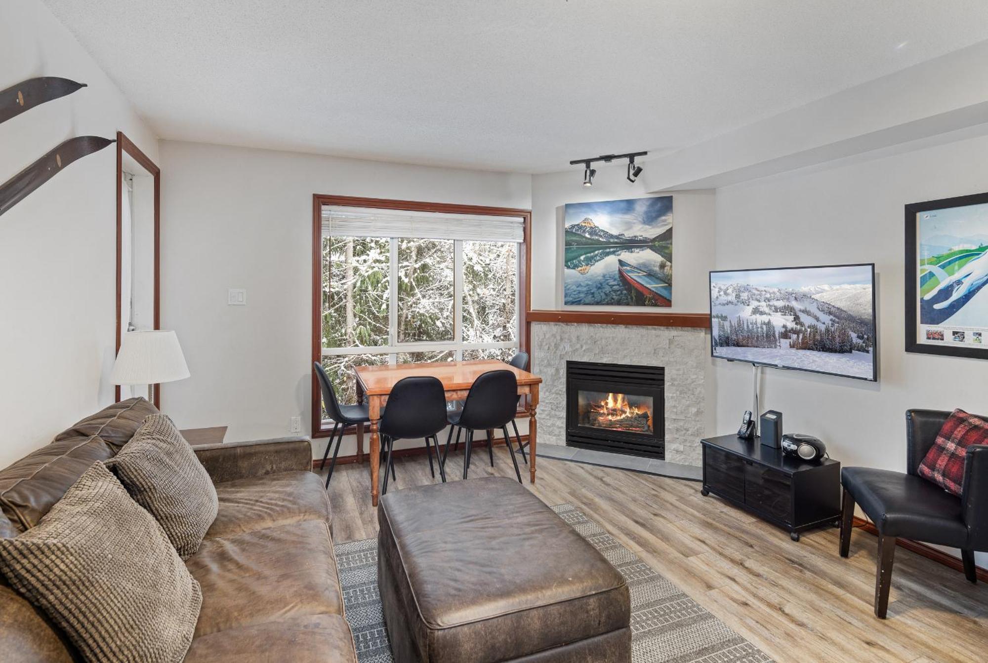 Apartment Glaciers Reach By Allseason Vacation Whistler