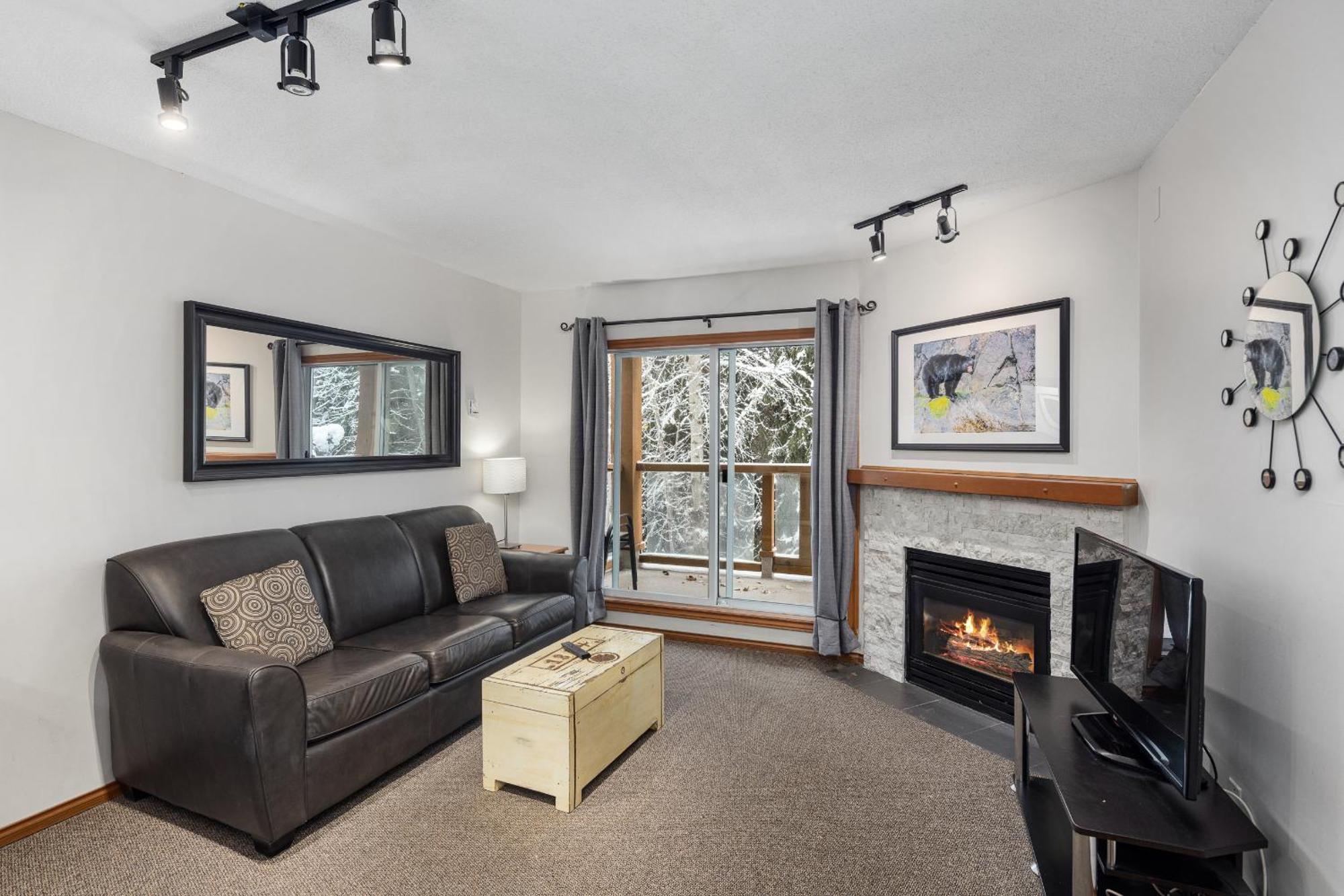 Glaciers Reach By Allseason Vacation Apartment