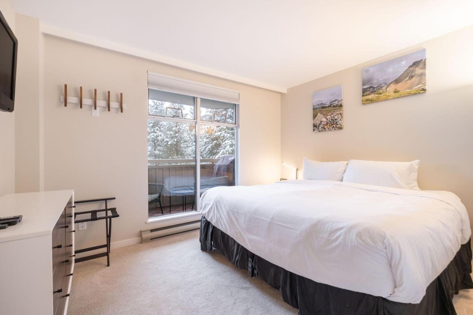 Woodrun By Outpost * Whistler
