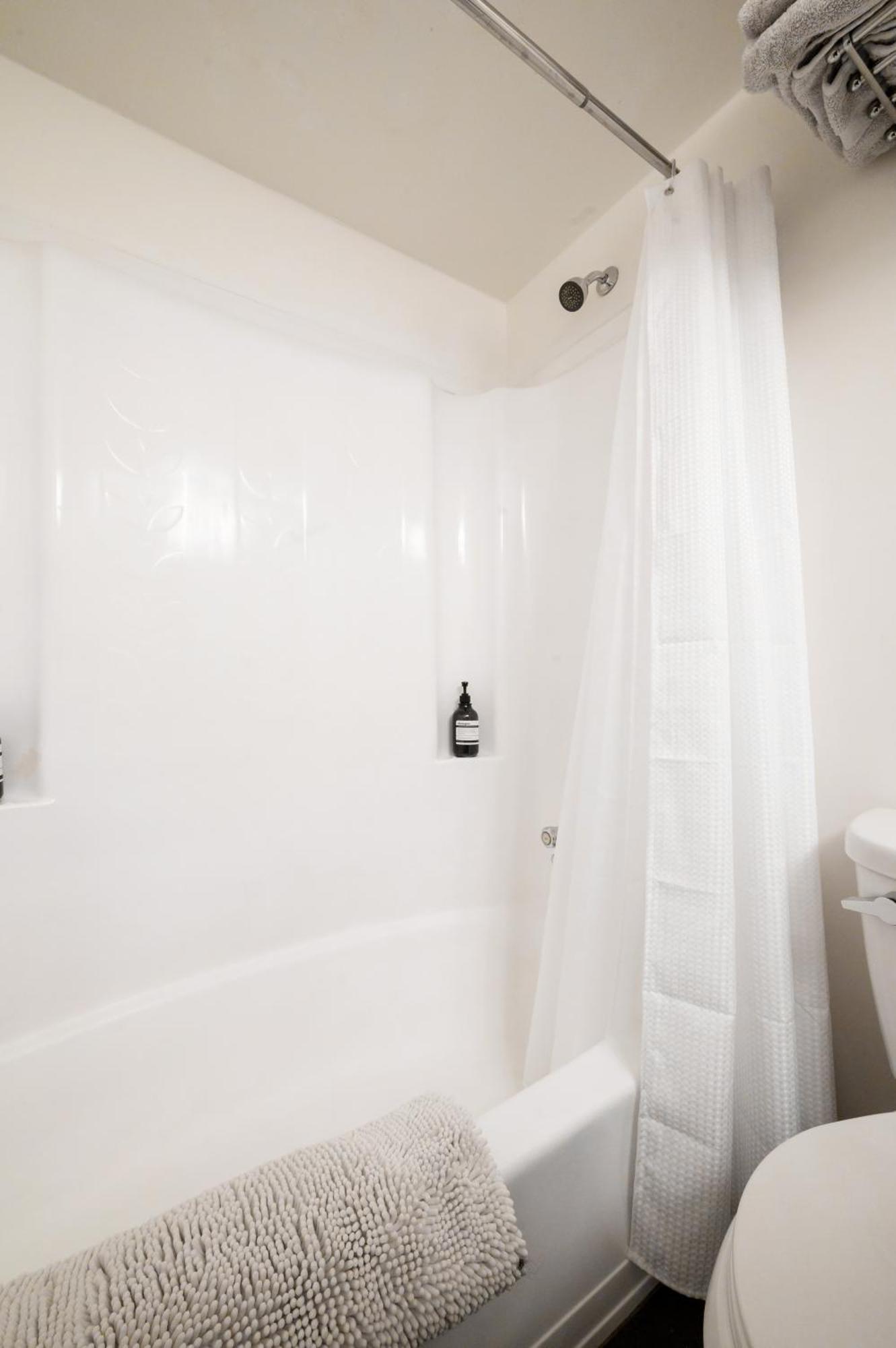 Apartment Creekside Oasis 4 Beds Pool And Hot Tub