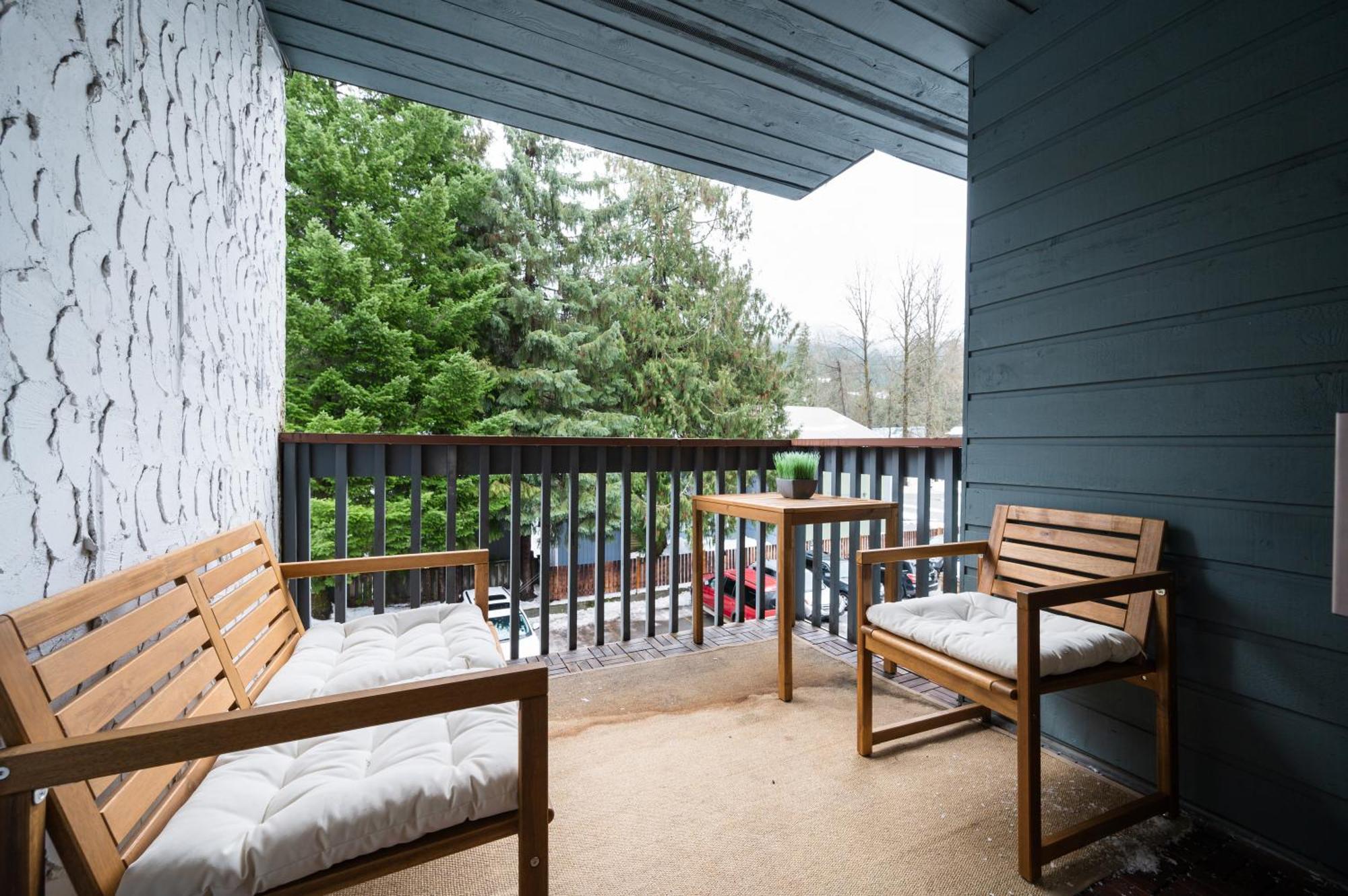 Apartment Creekside Oasis 4 Beds Pool And Hot Tub Whistler