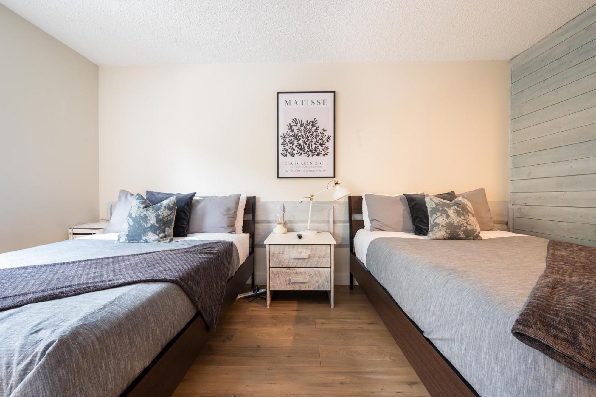 Creekside Oasis 4 Beds Pool And Hot Tub *