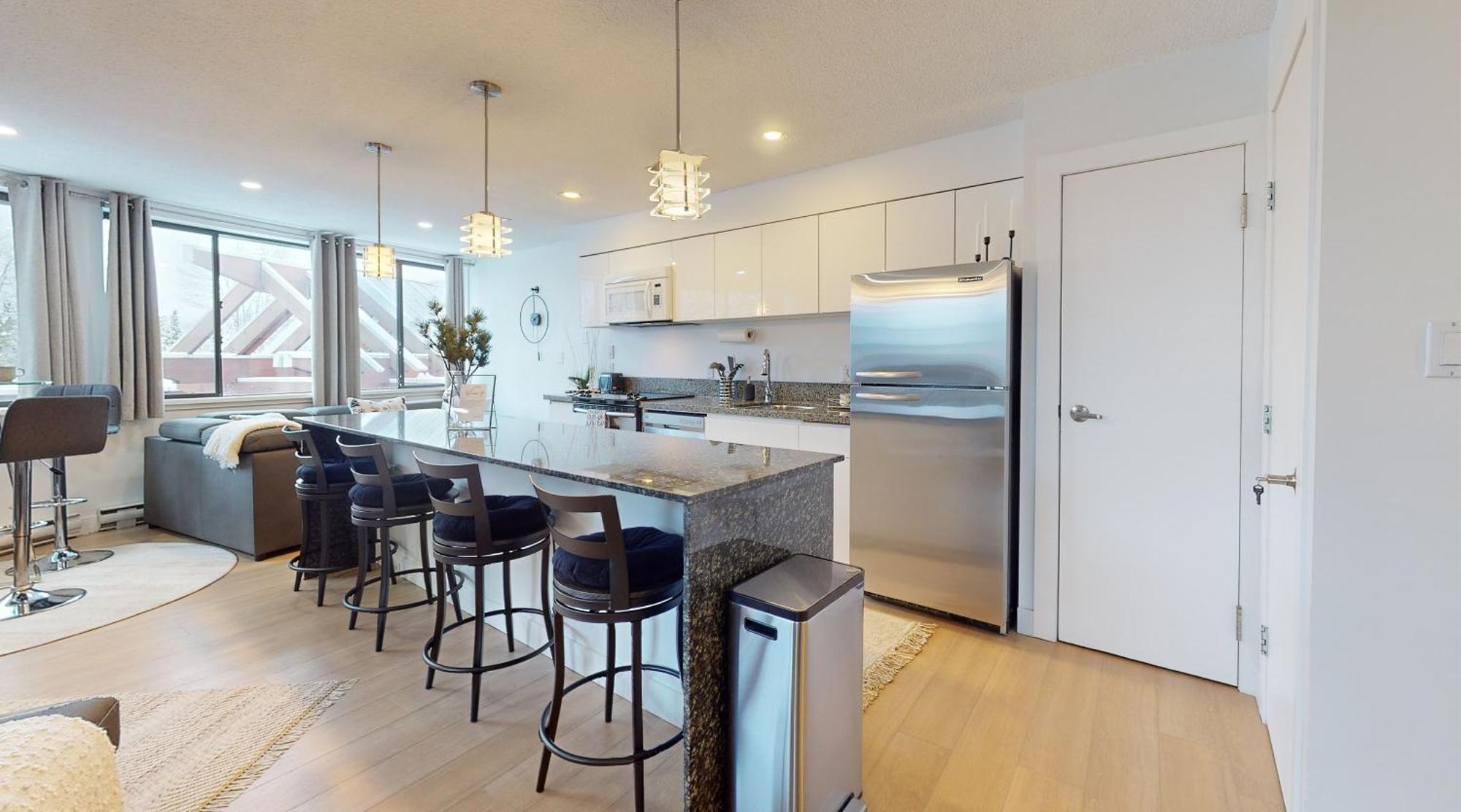 Apartment Village Stay! Whistler