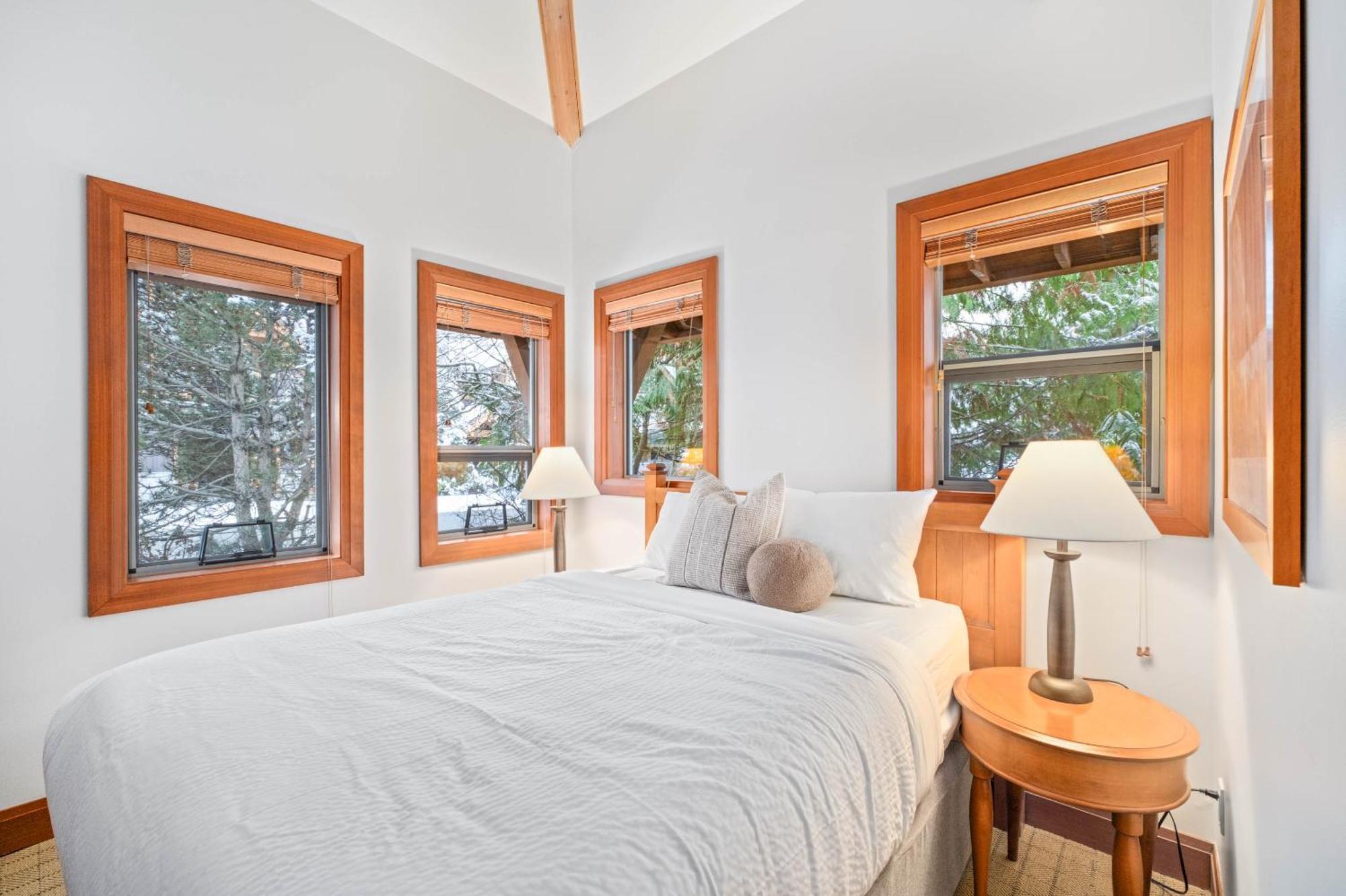 Montebello By Premier Apartment