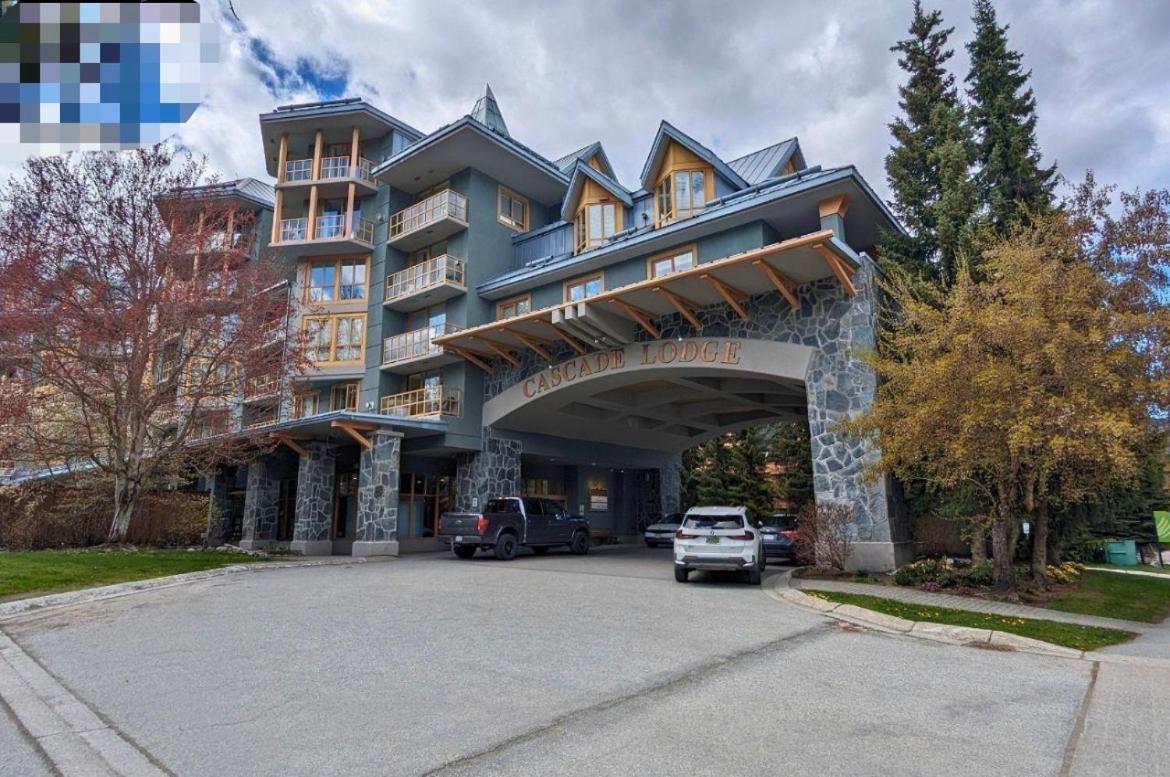 A Fully Renovated Near Village Centre With Mt View And Close To Lift In Cascade Whistler