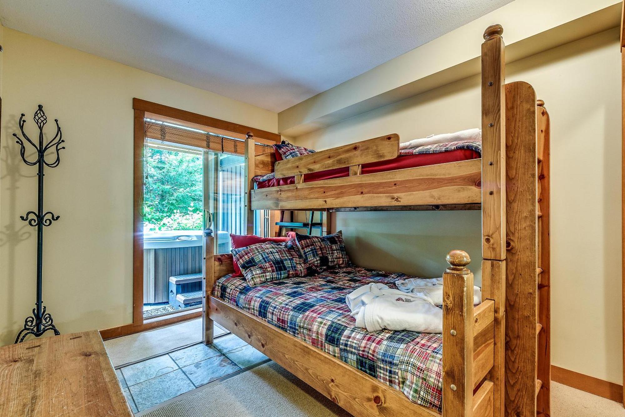 Mountain Star 28 Hot Tub Holiday home Whistler