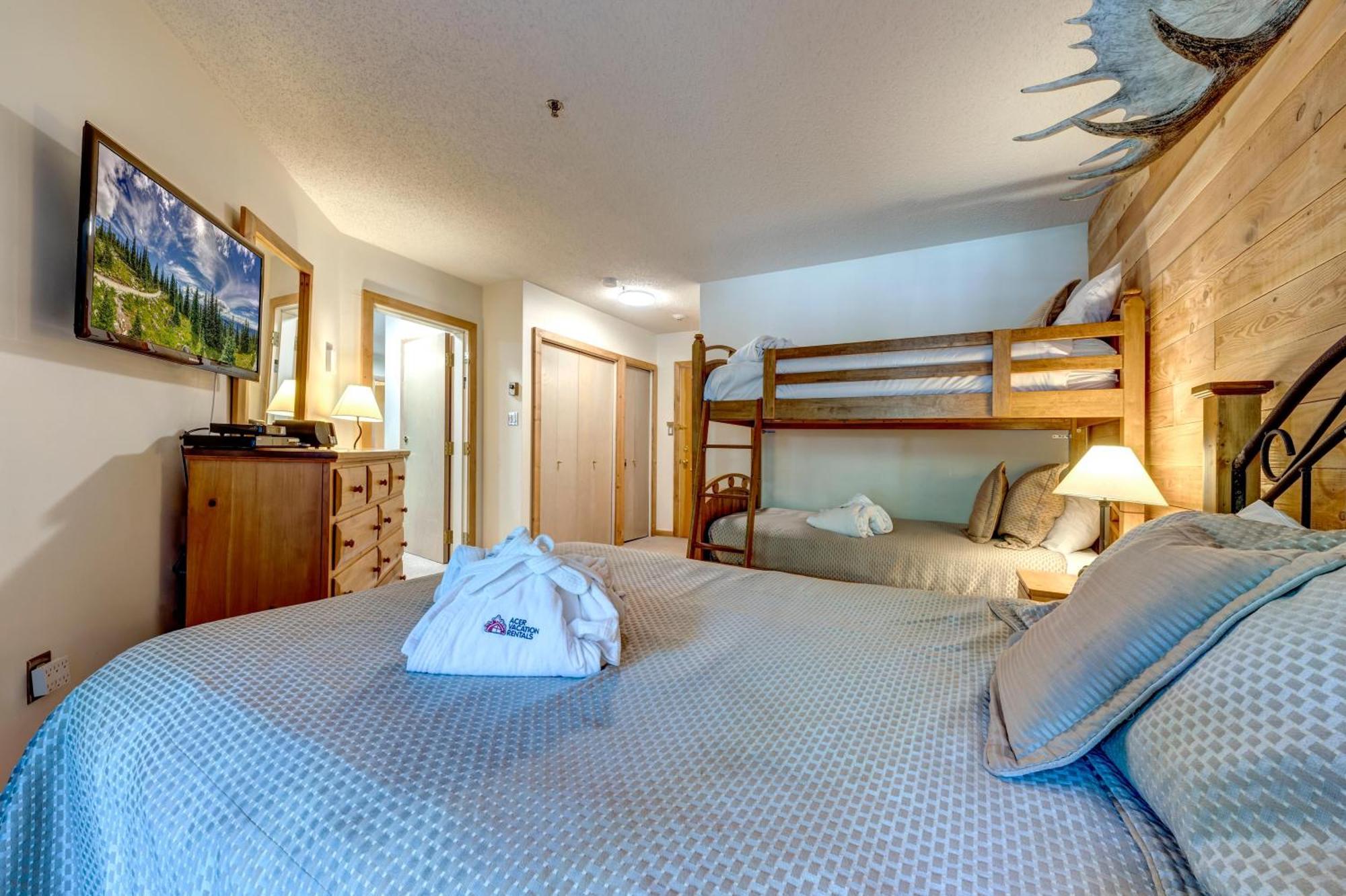 Greystone 229 Ski-in Out Whistler