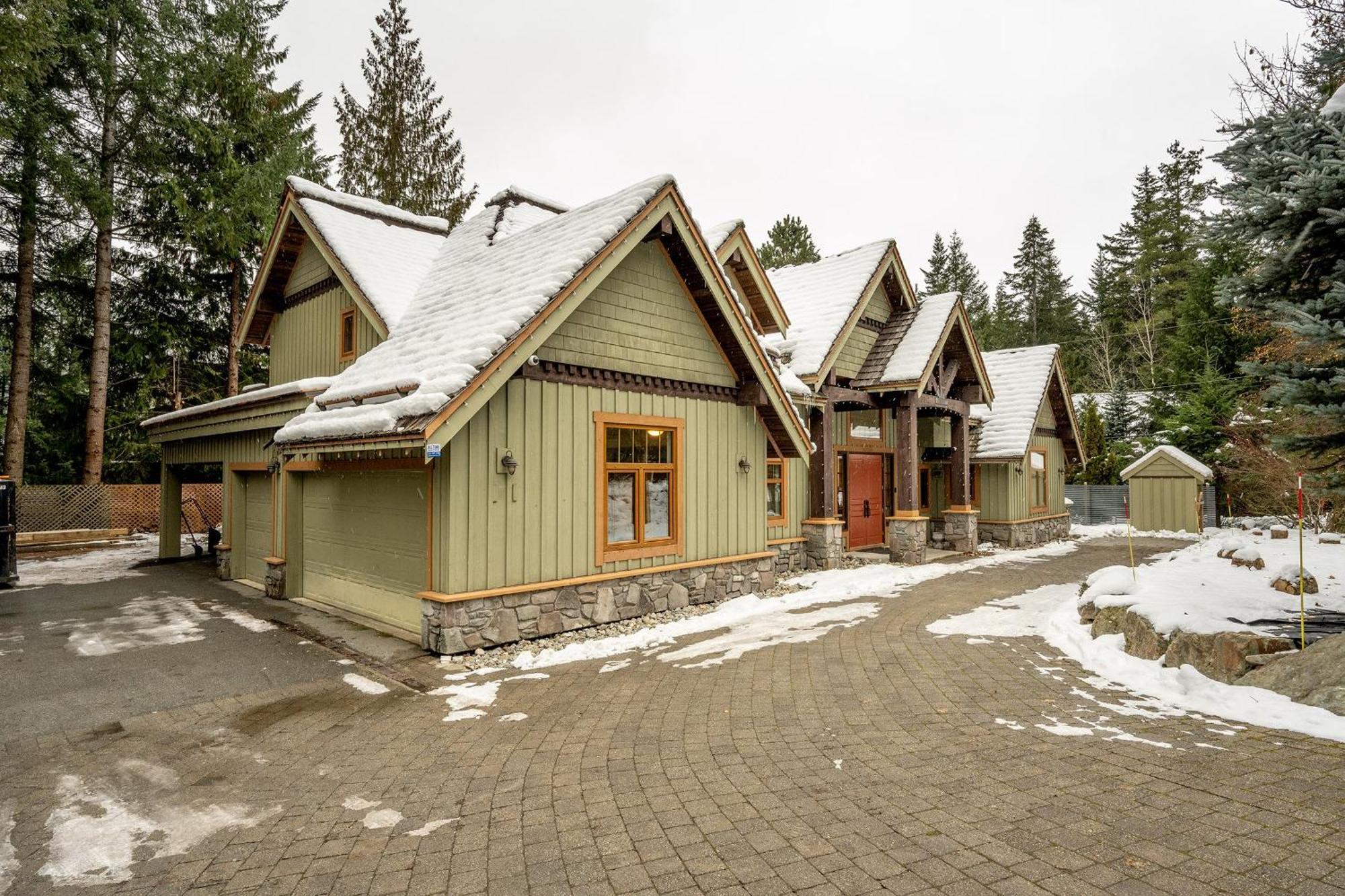 Alpine Retreat Lodge Whistler