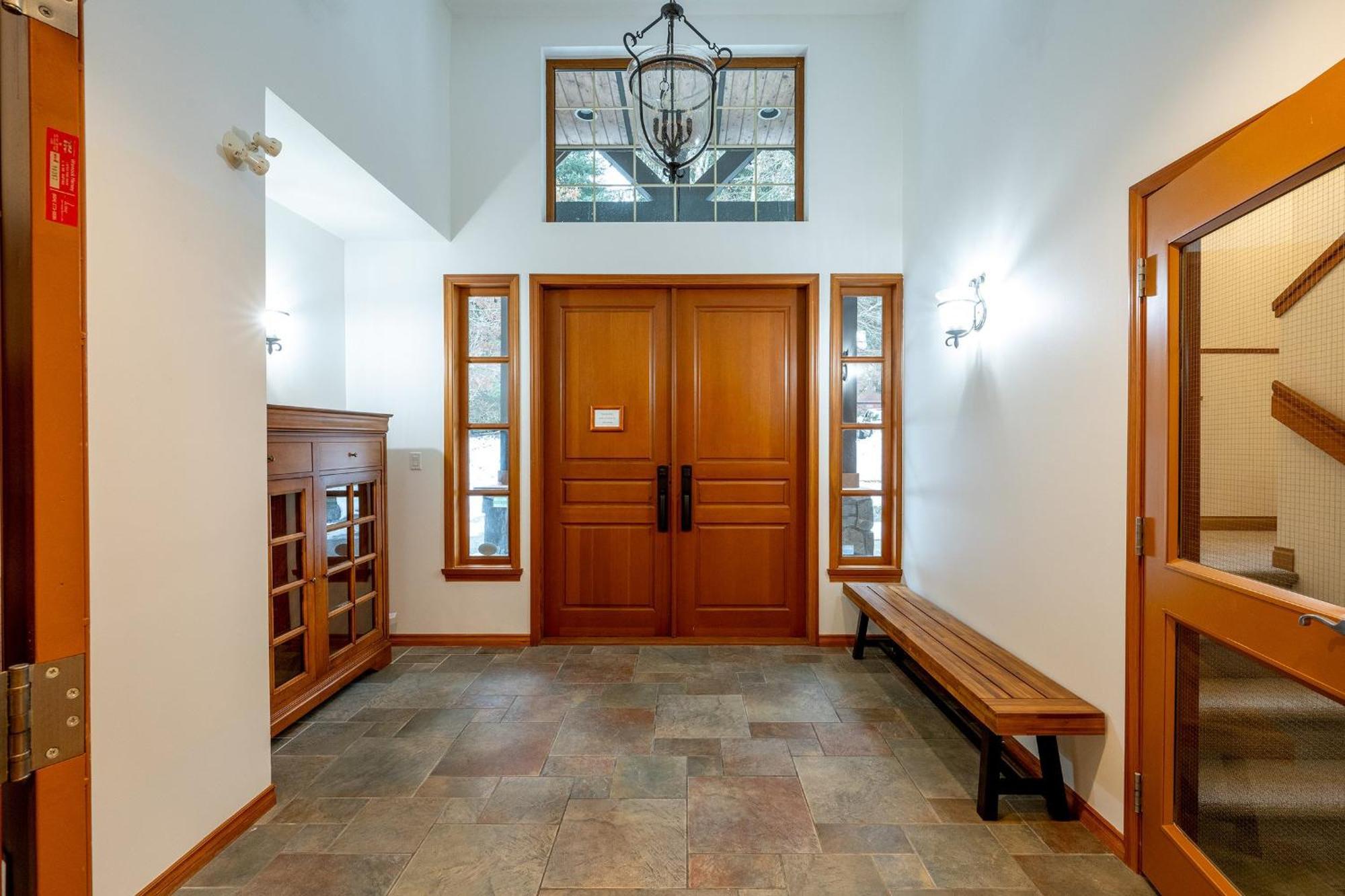 Alpine Retreat Lodge