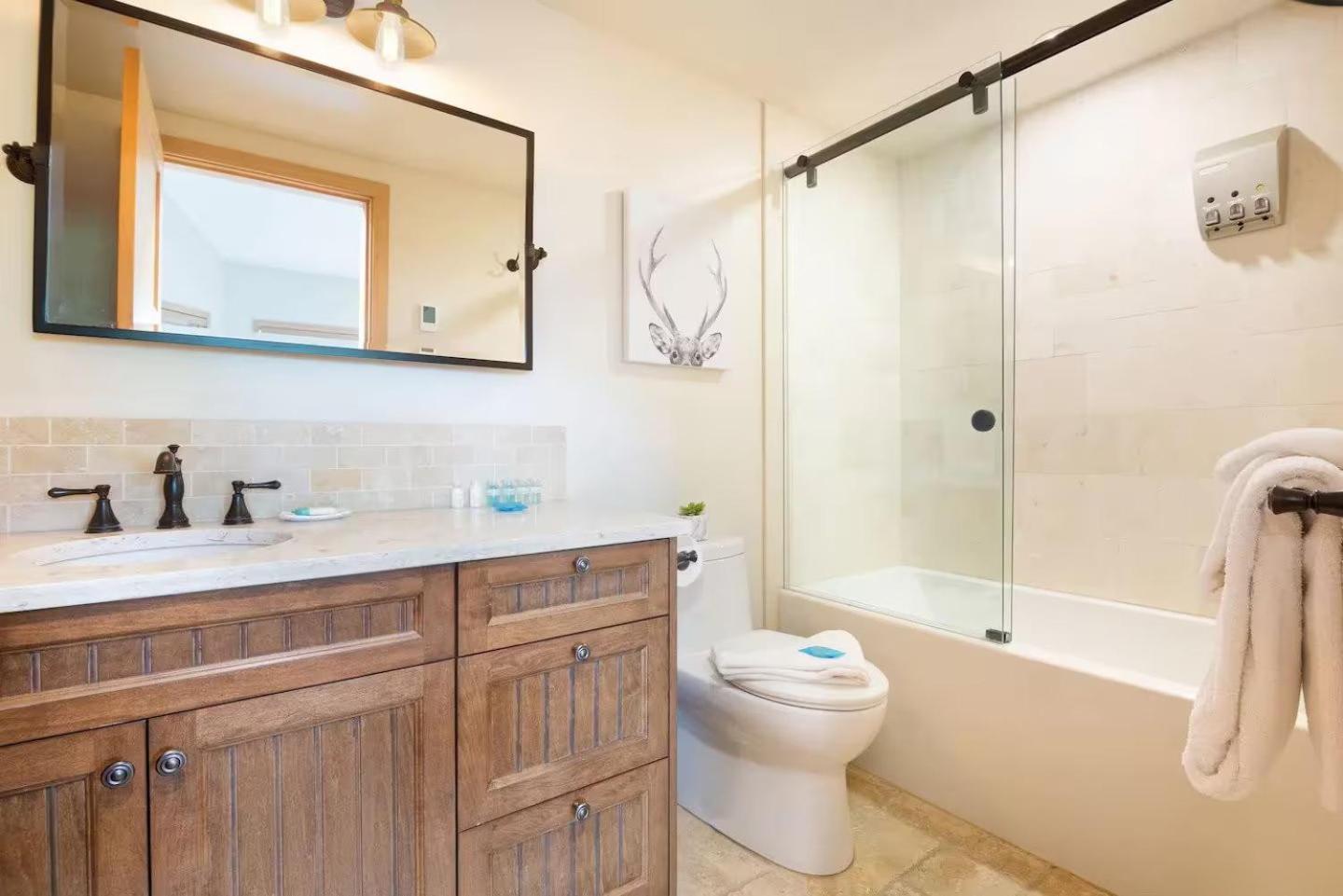 Apartment Large Village Loft With Private Hot Tub And Private Sauna *