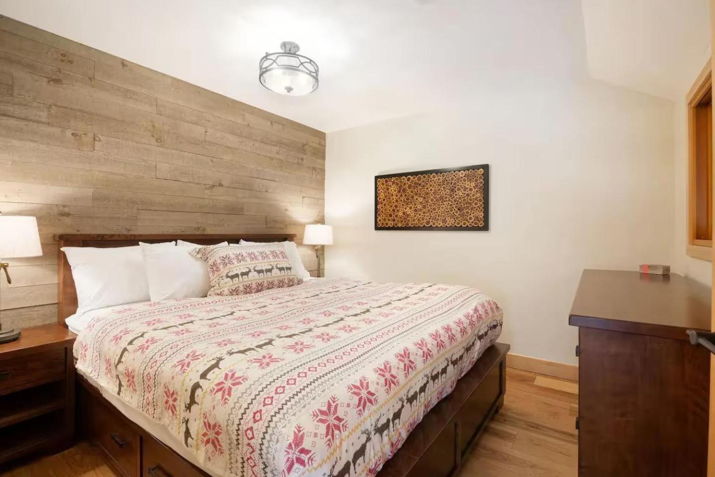 Apartment Large Village Loft With Private Hot Tub And Private Sauna *