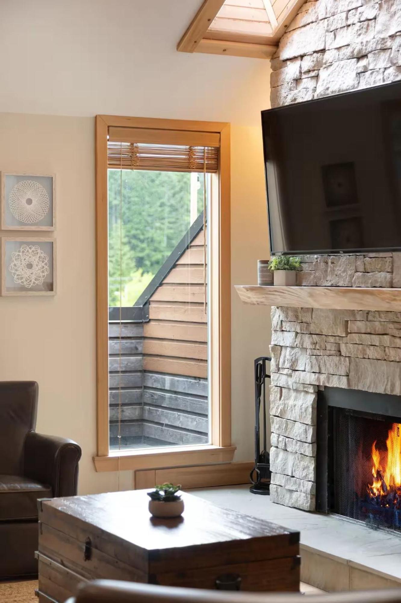 Large Village Loft With Private Hot Tub And Private Sauna * Whistler