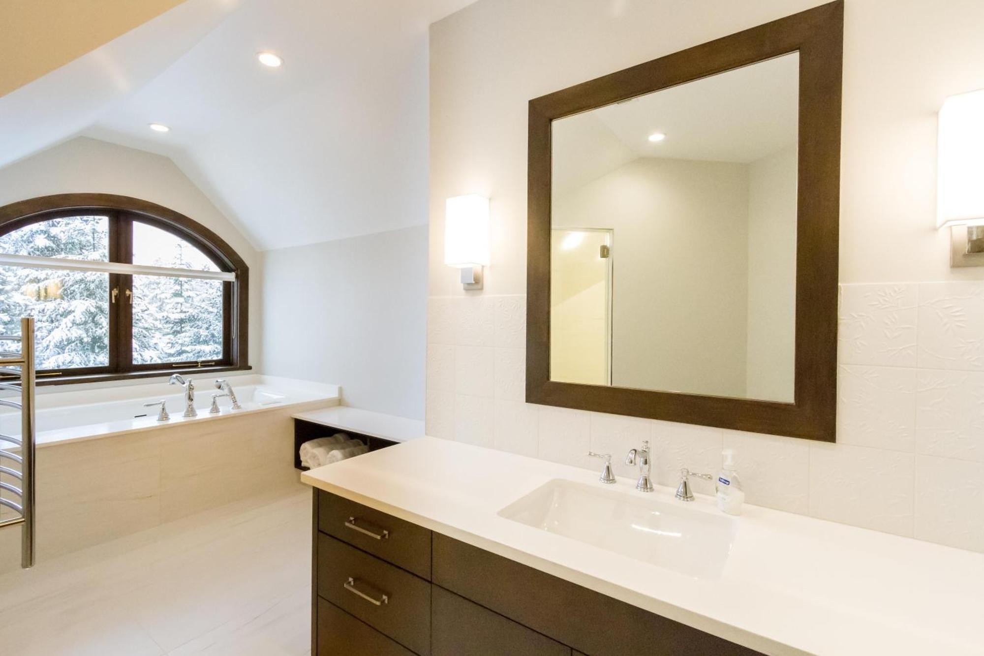 3354 Peak Drive Chalet